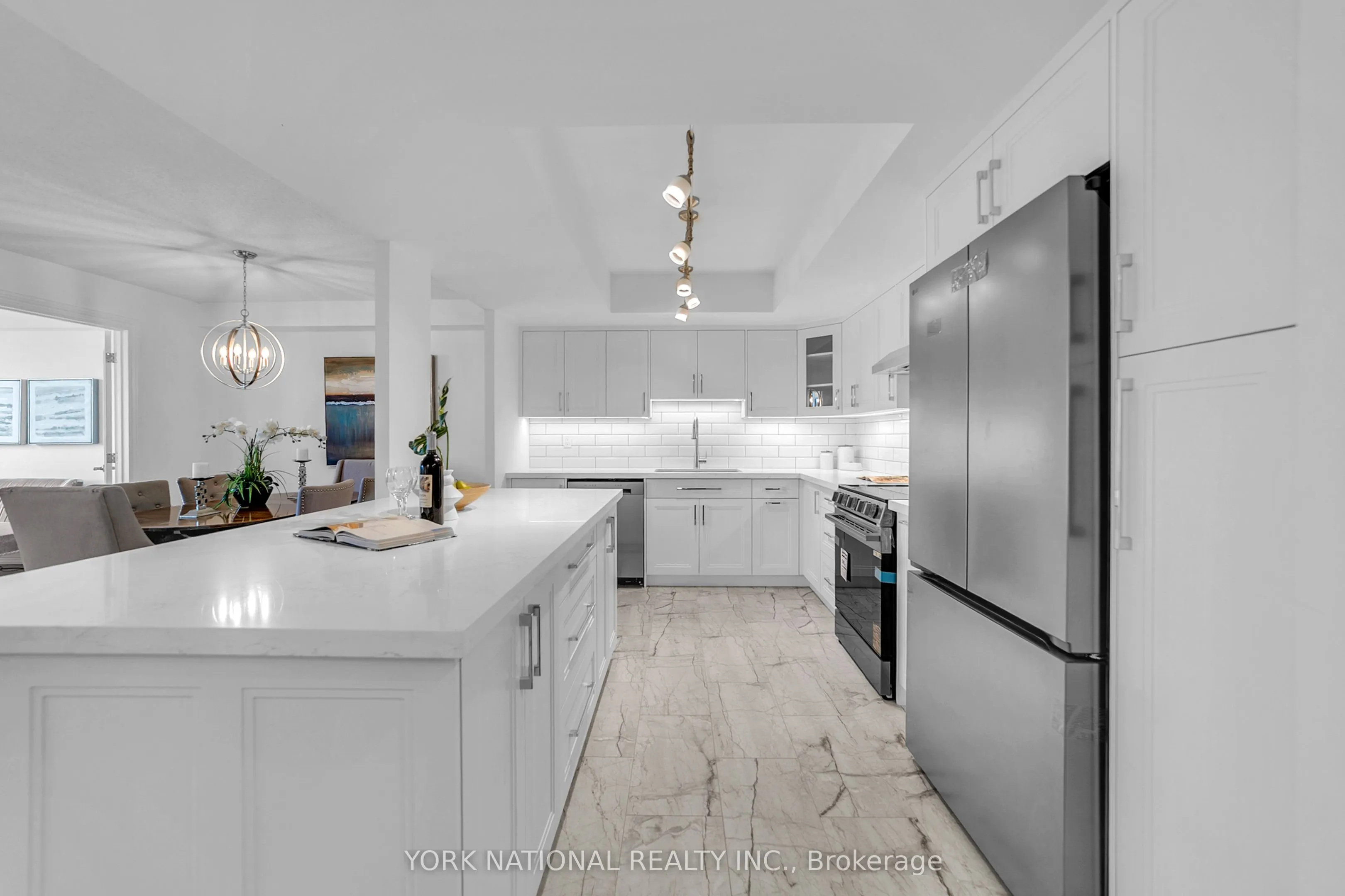 14924 Yonge Street, #408