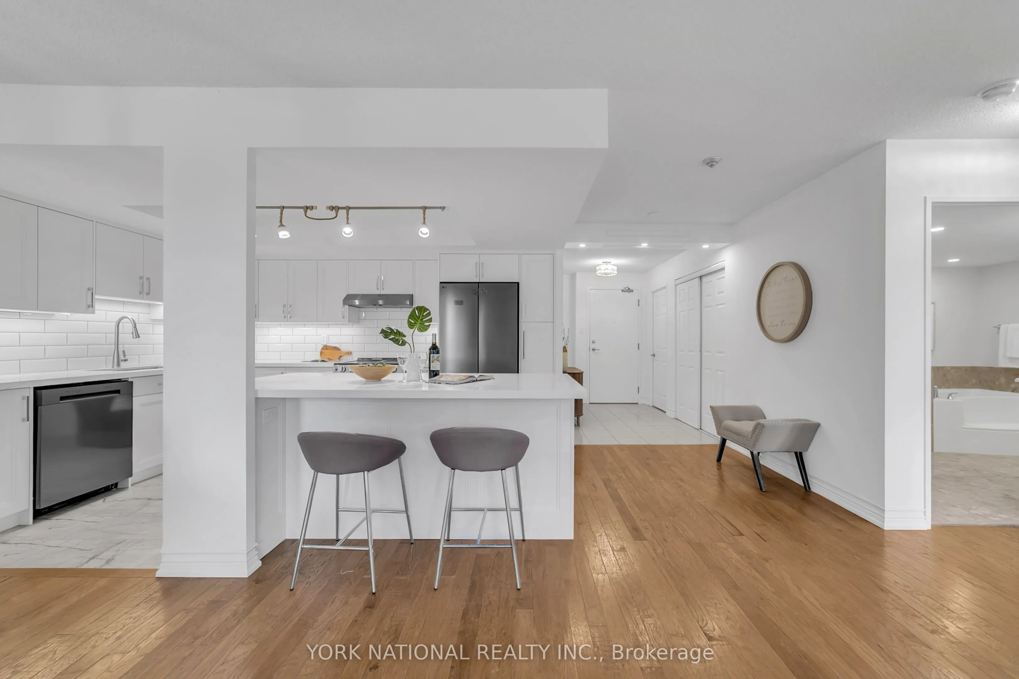 14924 Yonge Street, #408