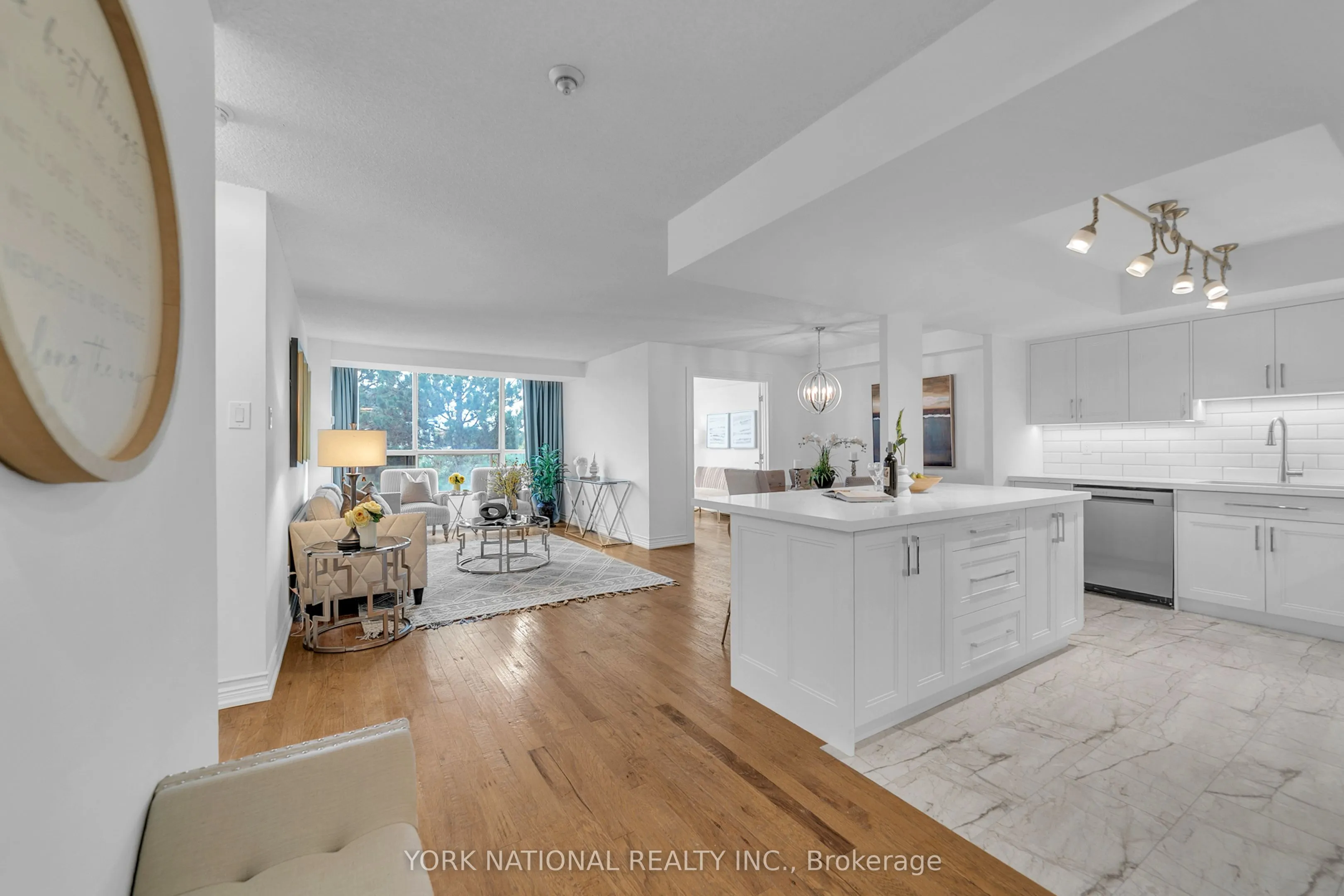 14924 Yonge Street, #408