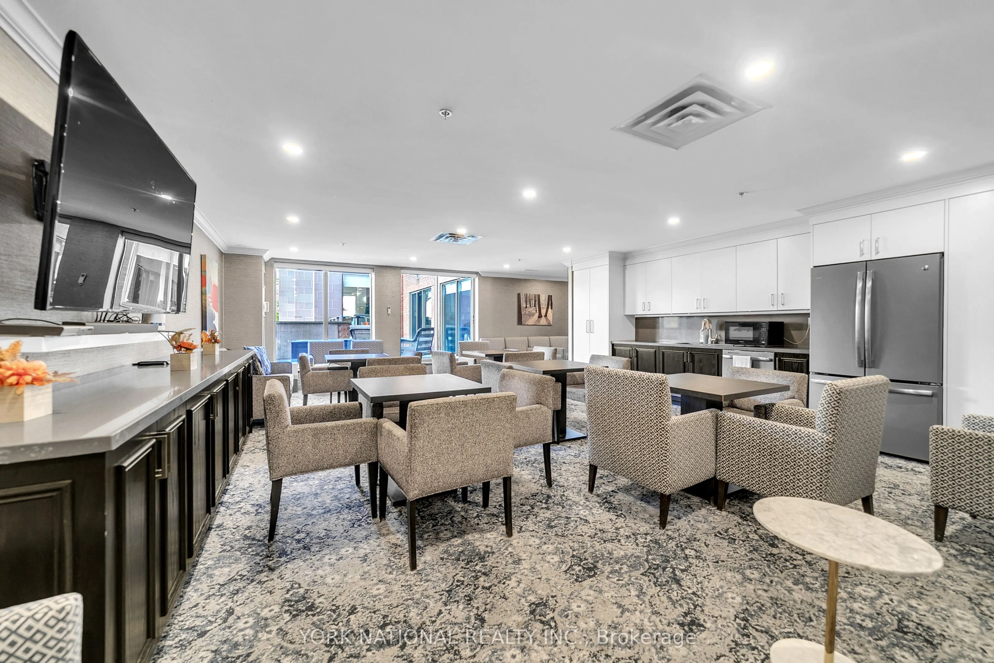14924 Yonge Street, #408