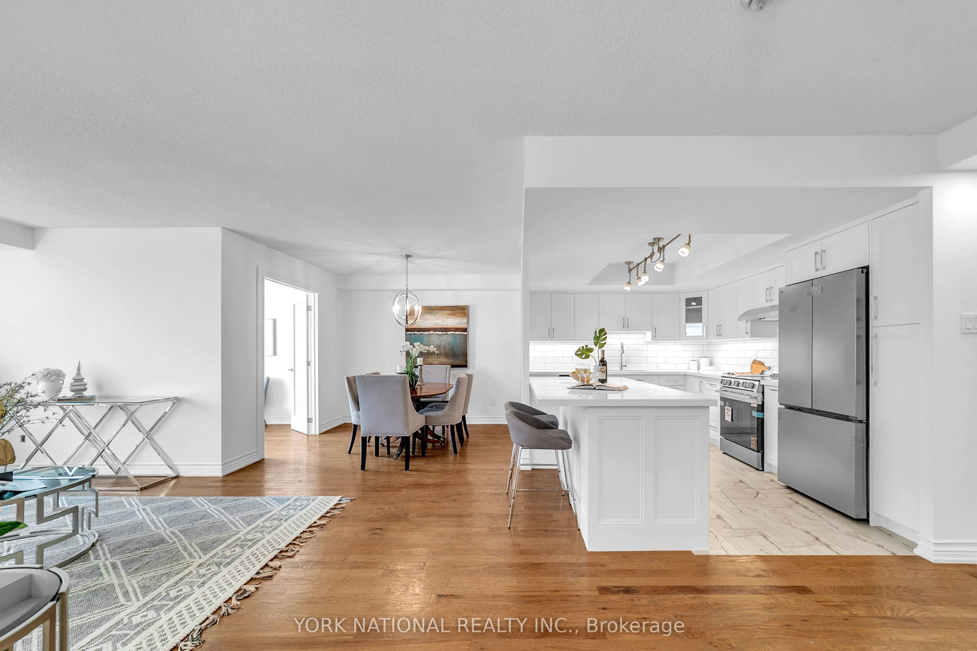 14924 Yonge Street, #408