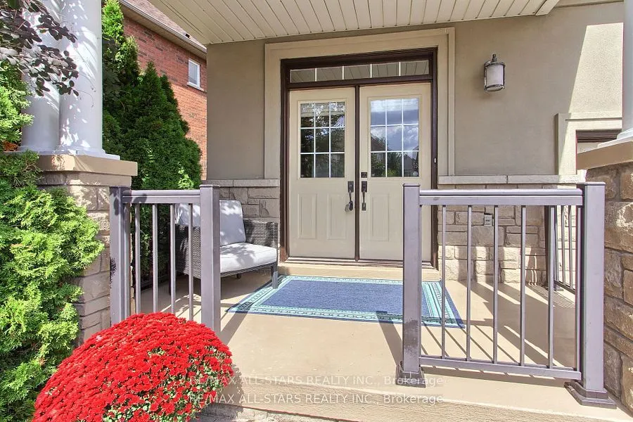 16 James Ratcliff Avenue