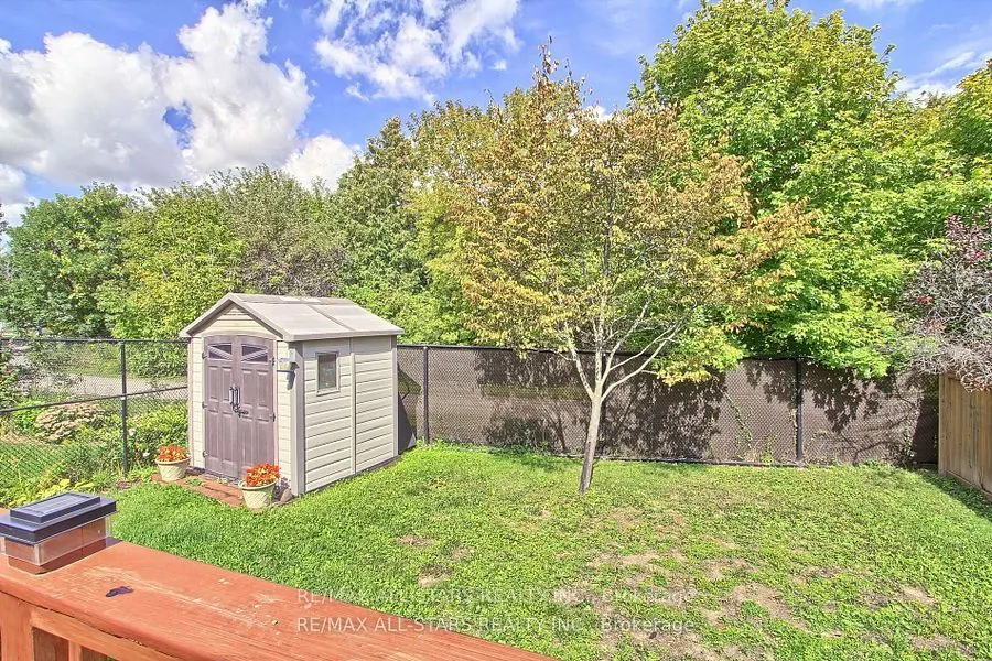 16 James Ratcliff Avenue