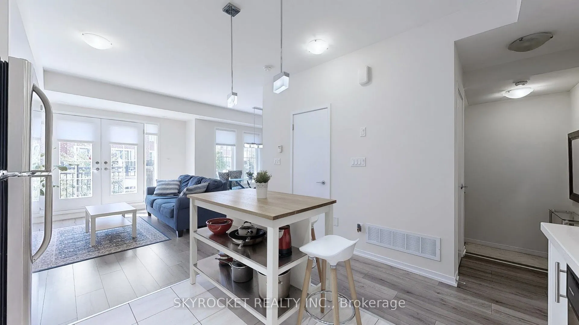 26 Bruce Street, #B18