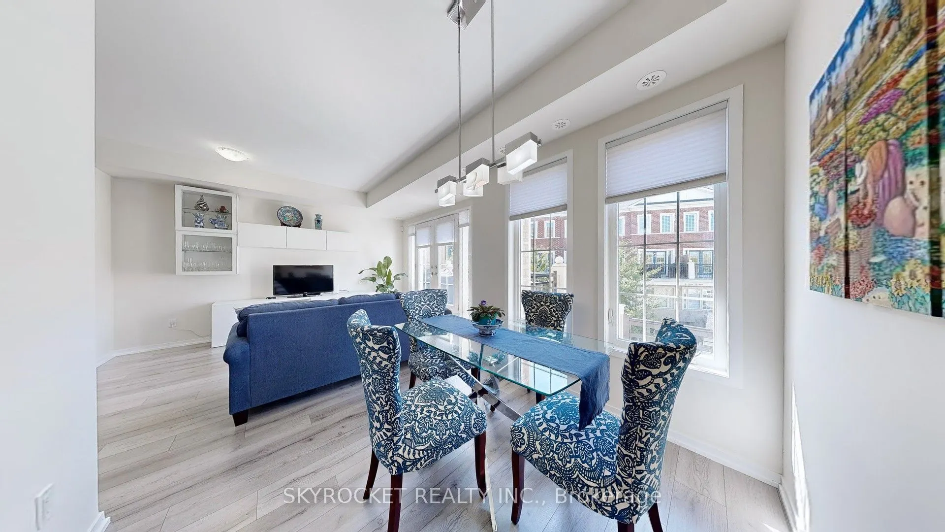 26 Bruce Street, #B18