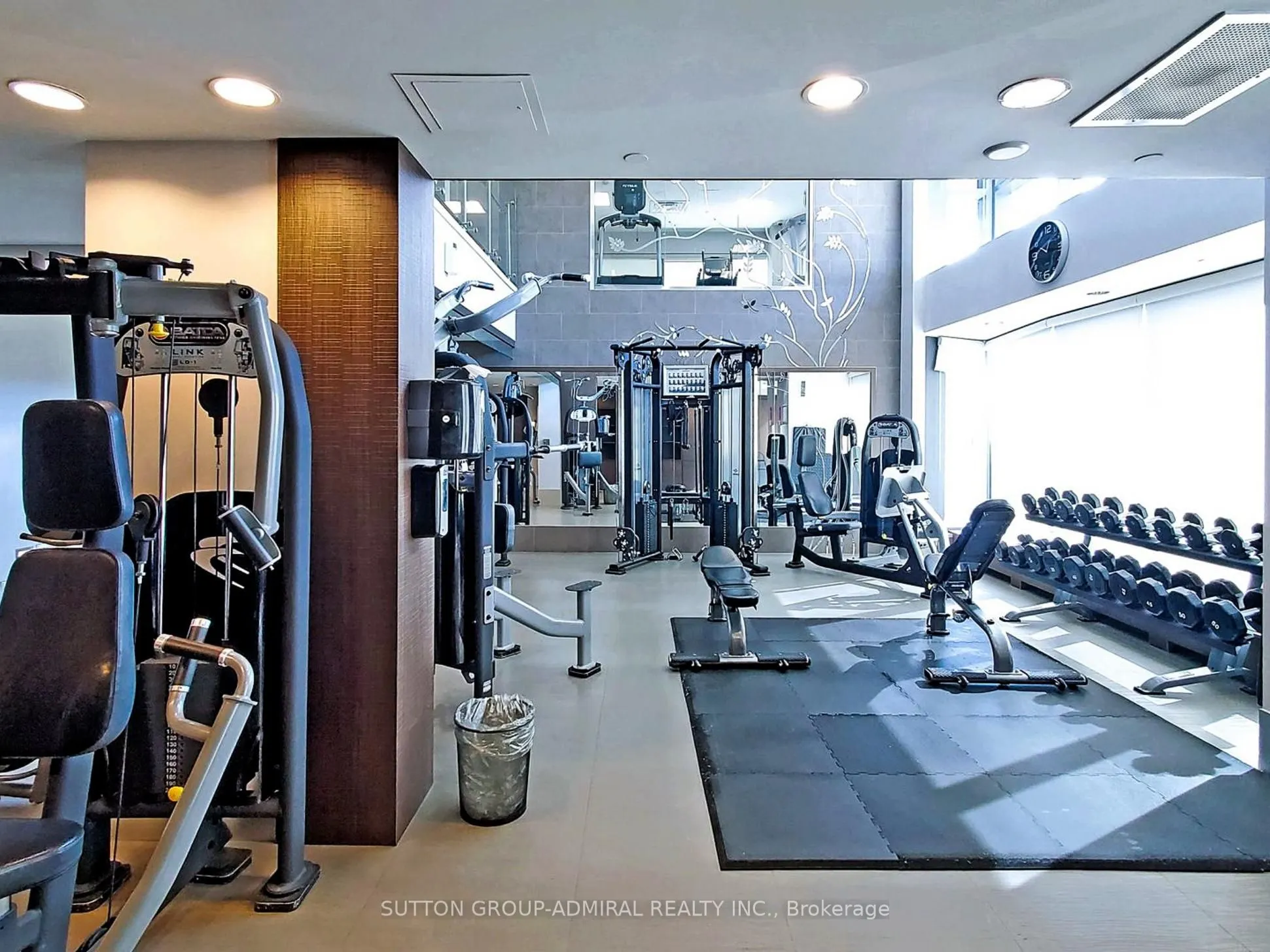 7608 yonge Street, #604