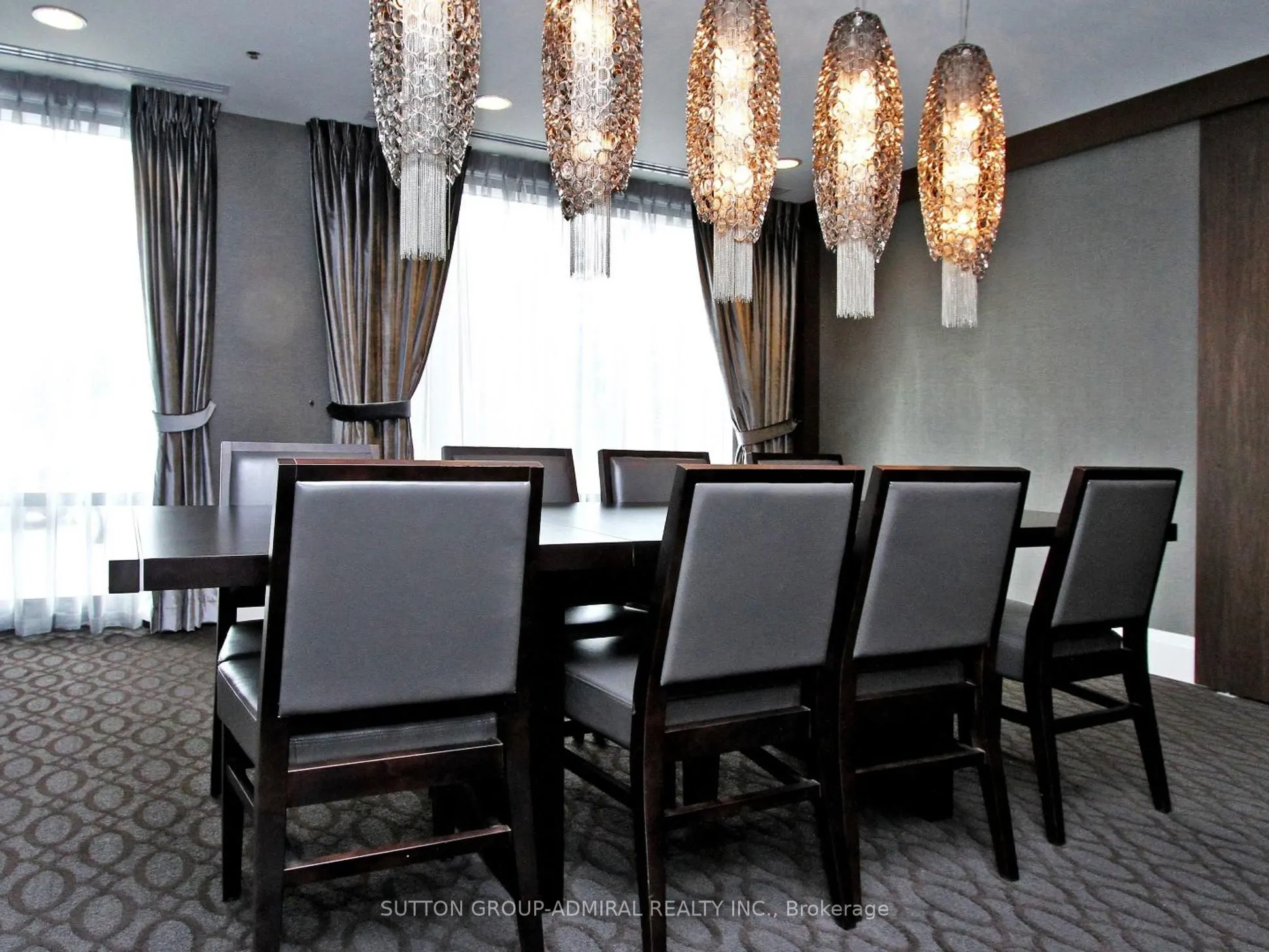 7608 yonge Street, #604