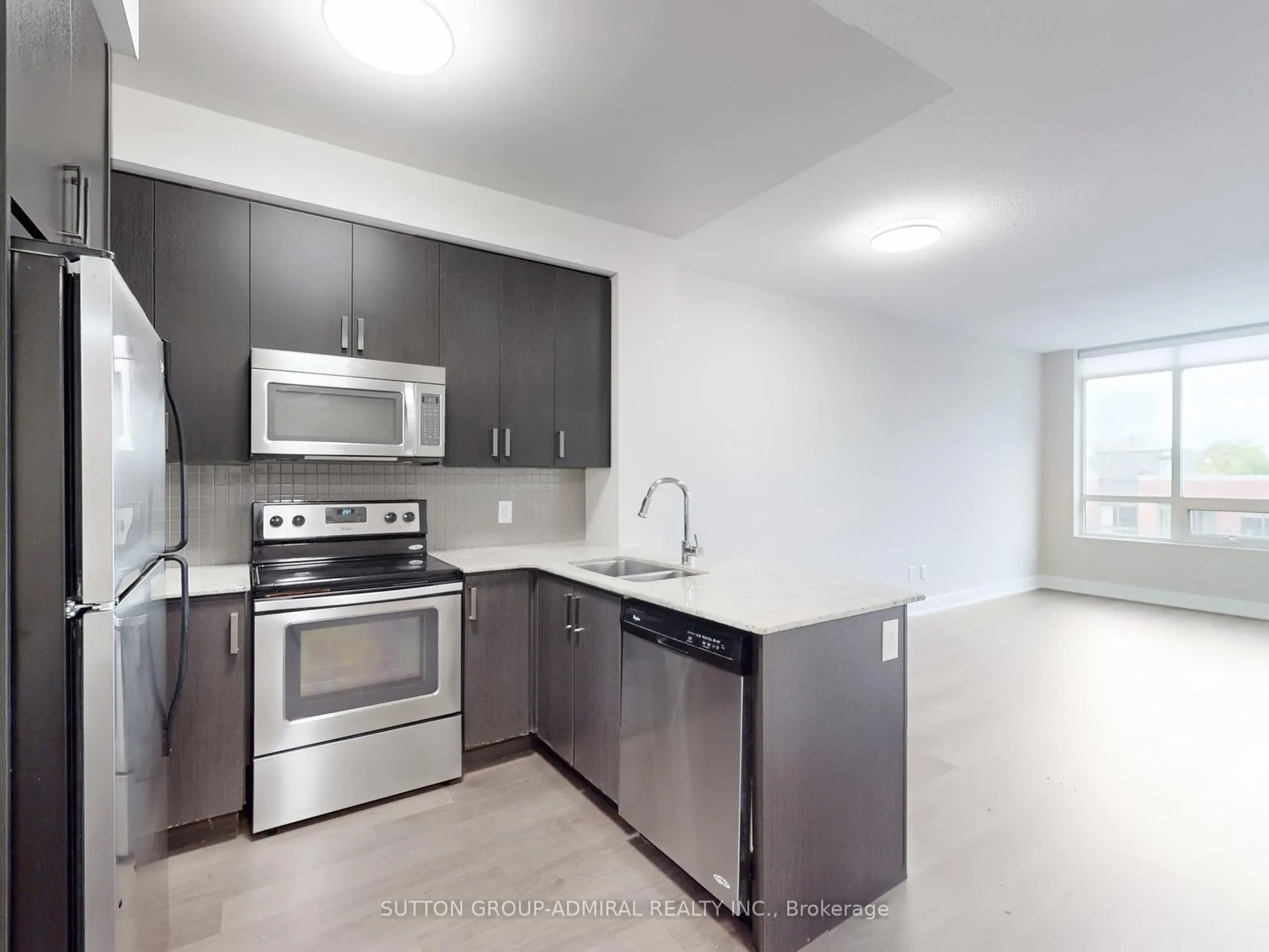 7608 yonge Street, #604