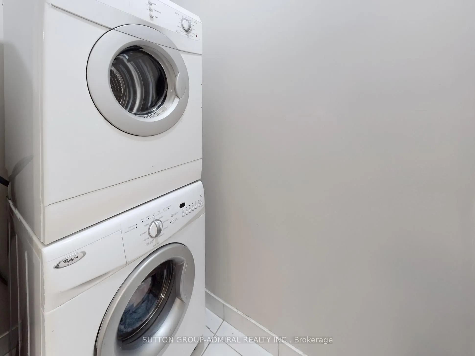 7608 yonge Street, #604