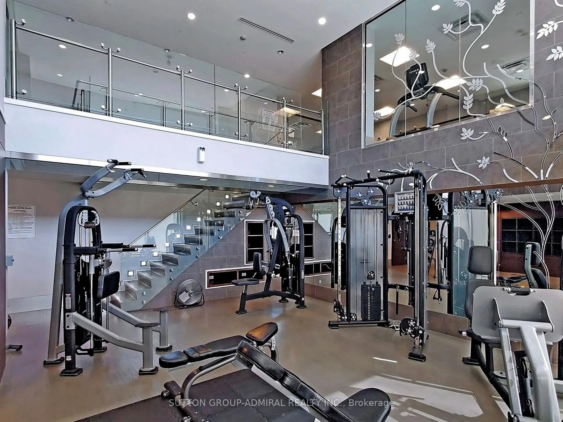 7608 yonge Street, #604