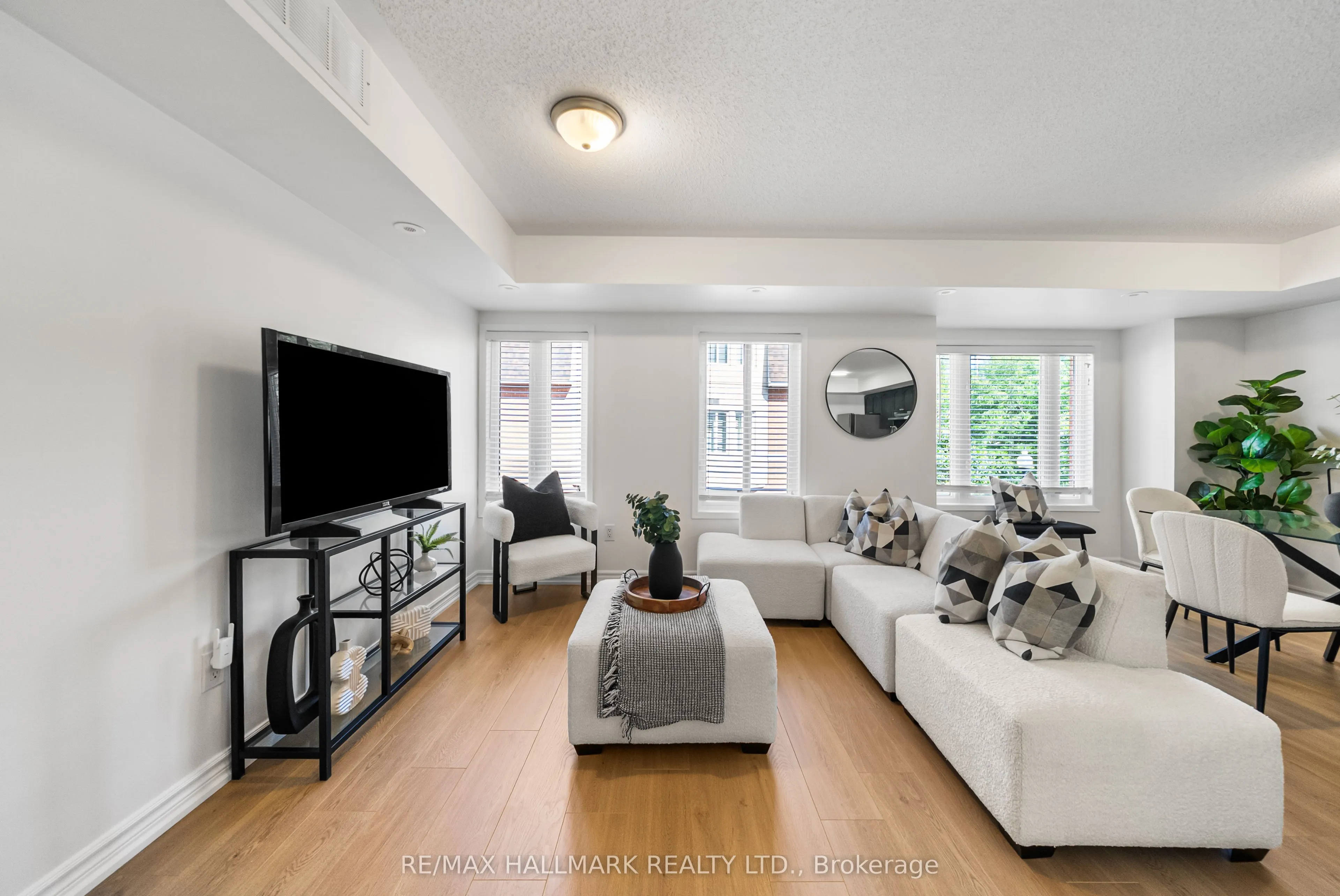 308 John Street, #213