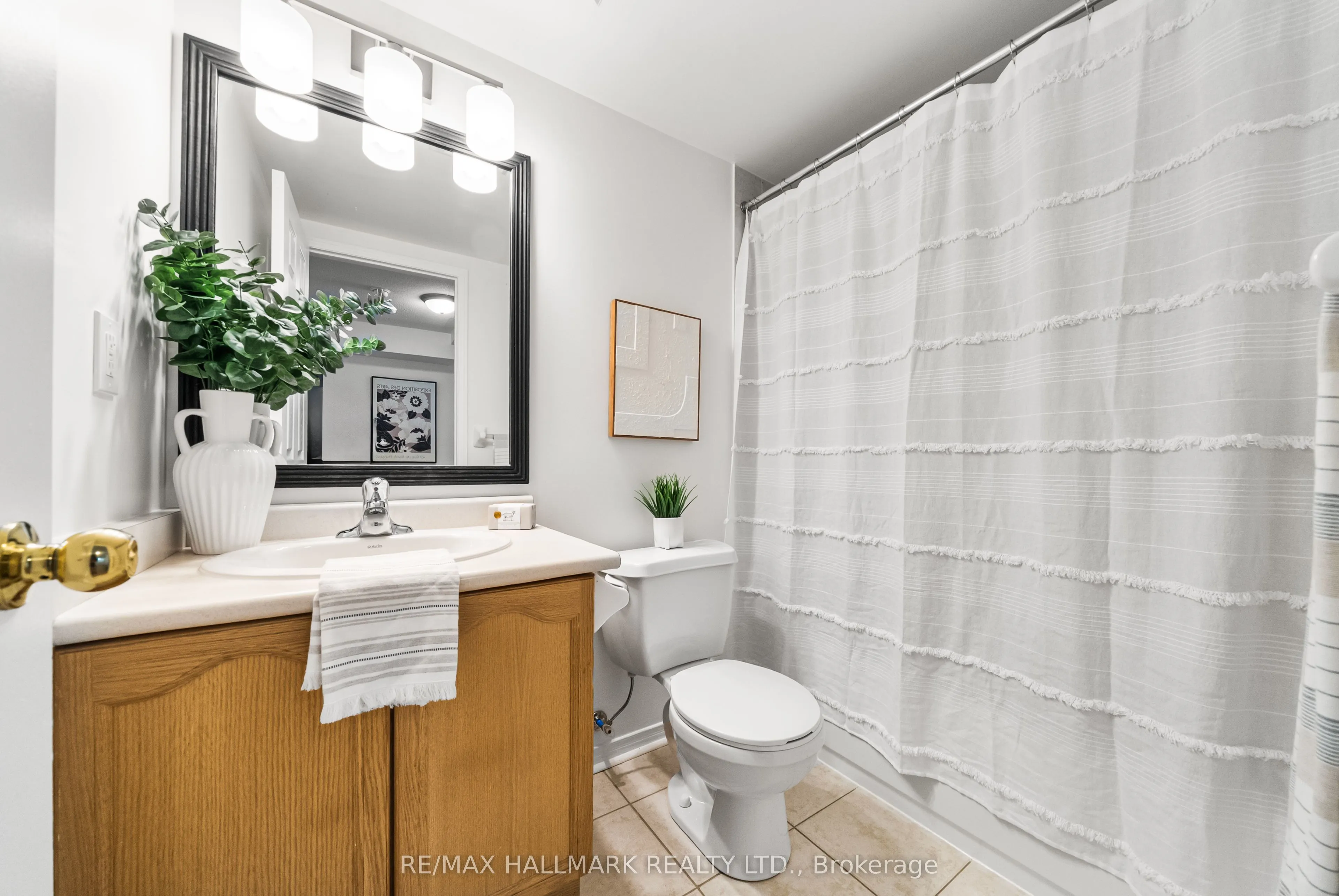 308 John Street, #213