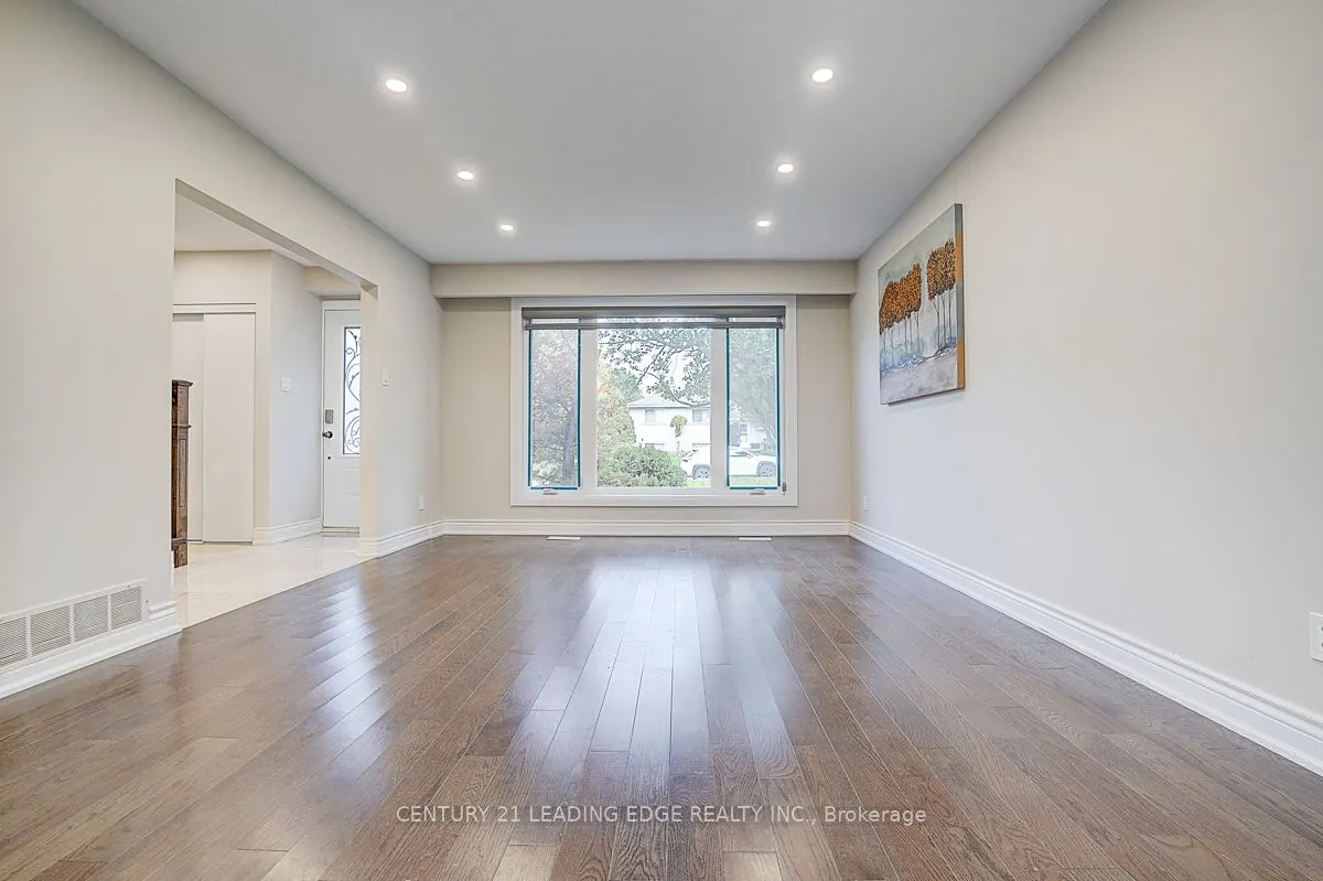 83 Southdale Drive