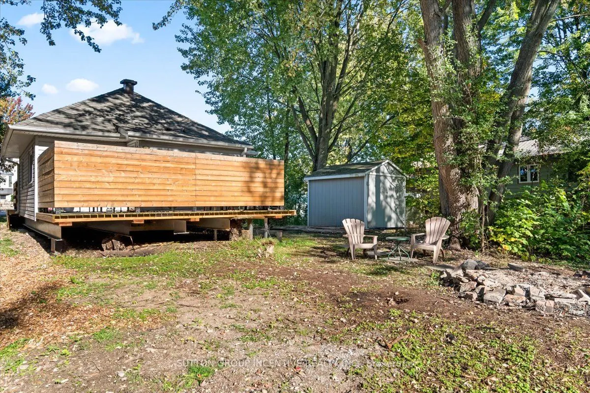 1226 Maple Road