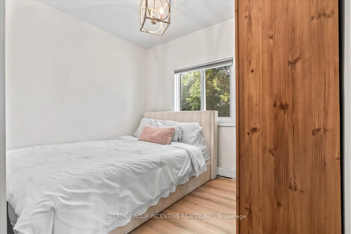 1226 Maple Road
