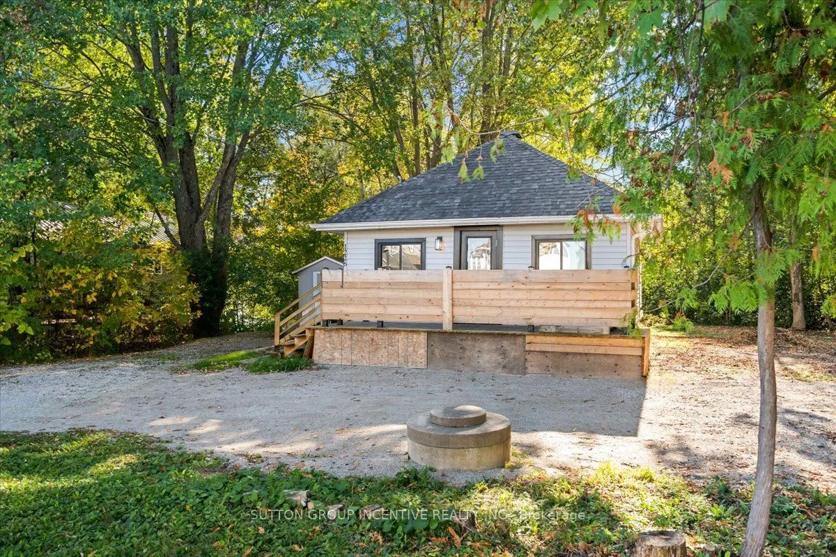 1226 Maple Road