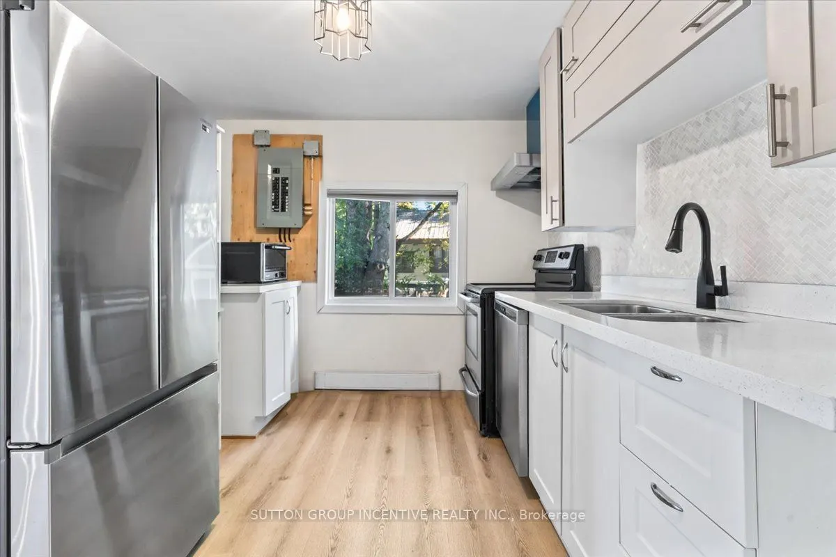 1226 Maple Road