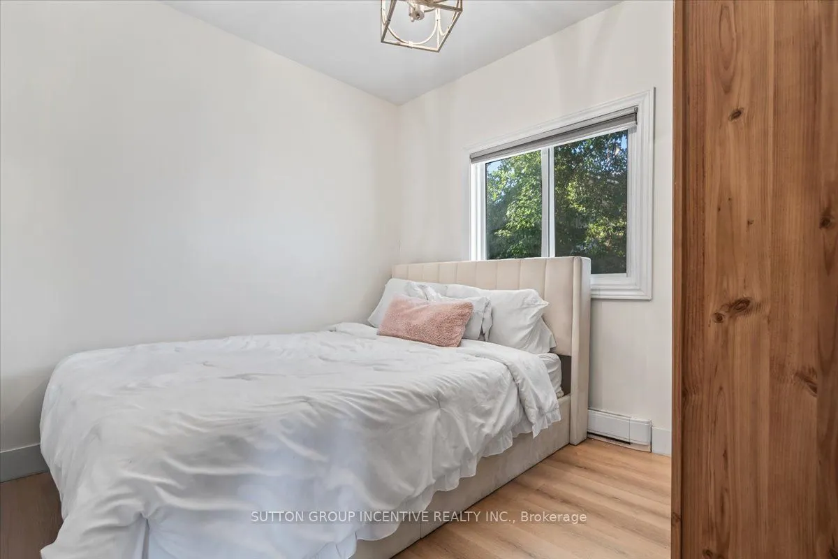 1226 Maple Road