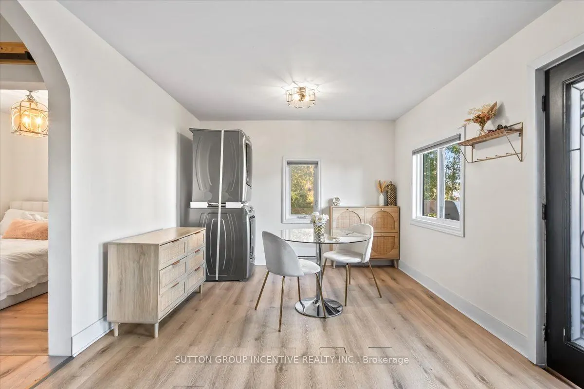 1226 Maple Road
