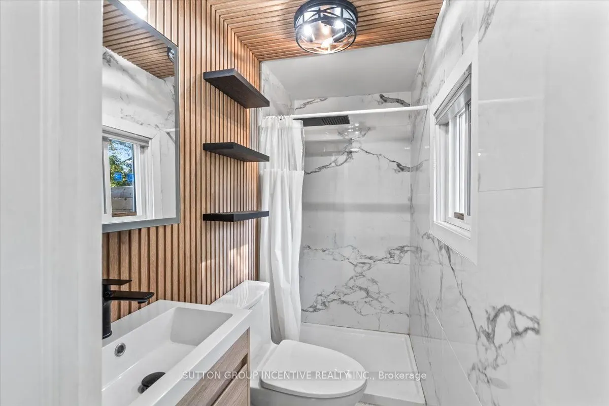 1226 Maple Road