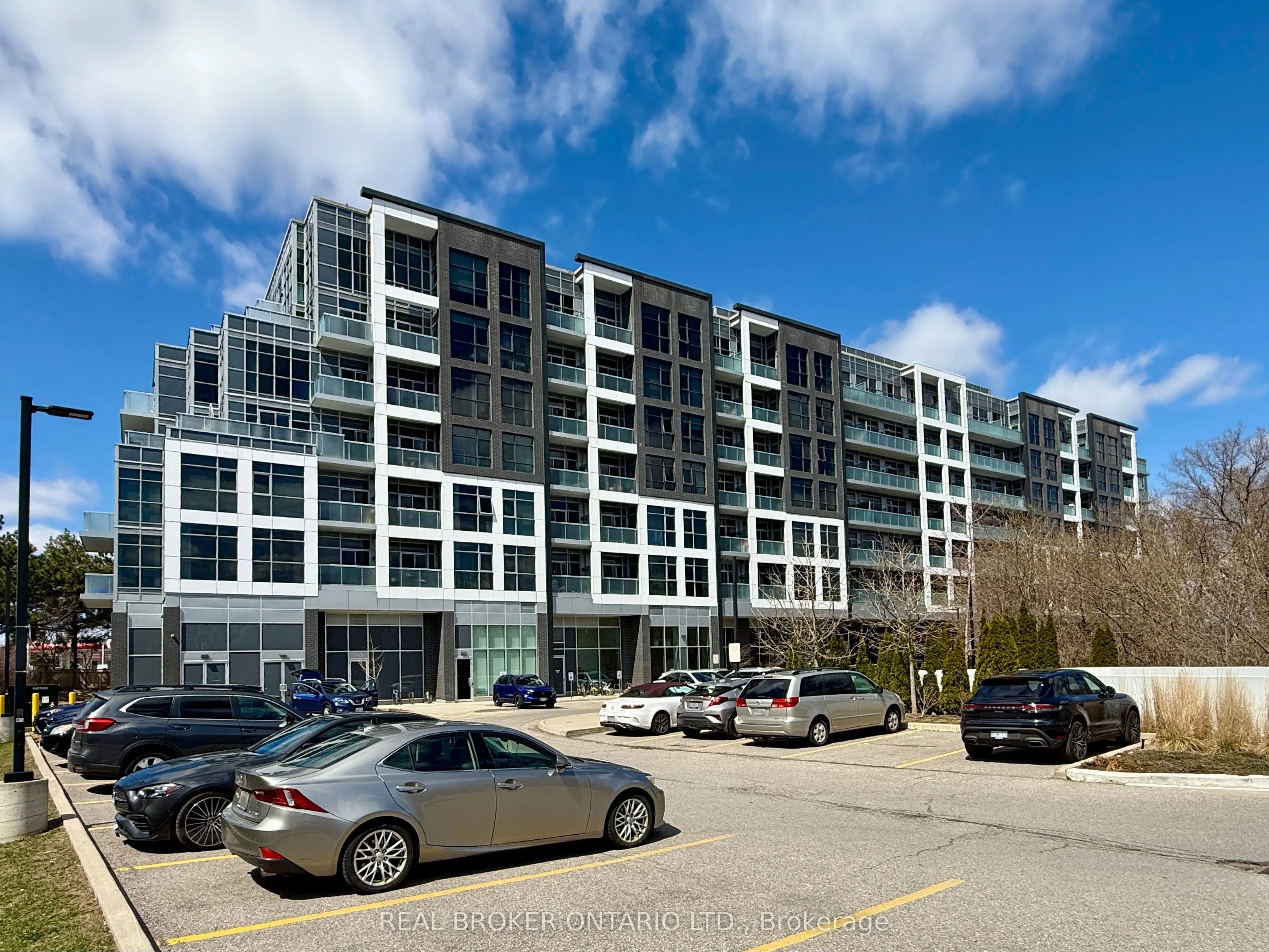 8763 Bayview Avenue, #716
