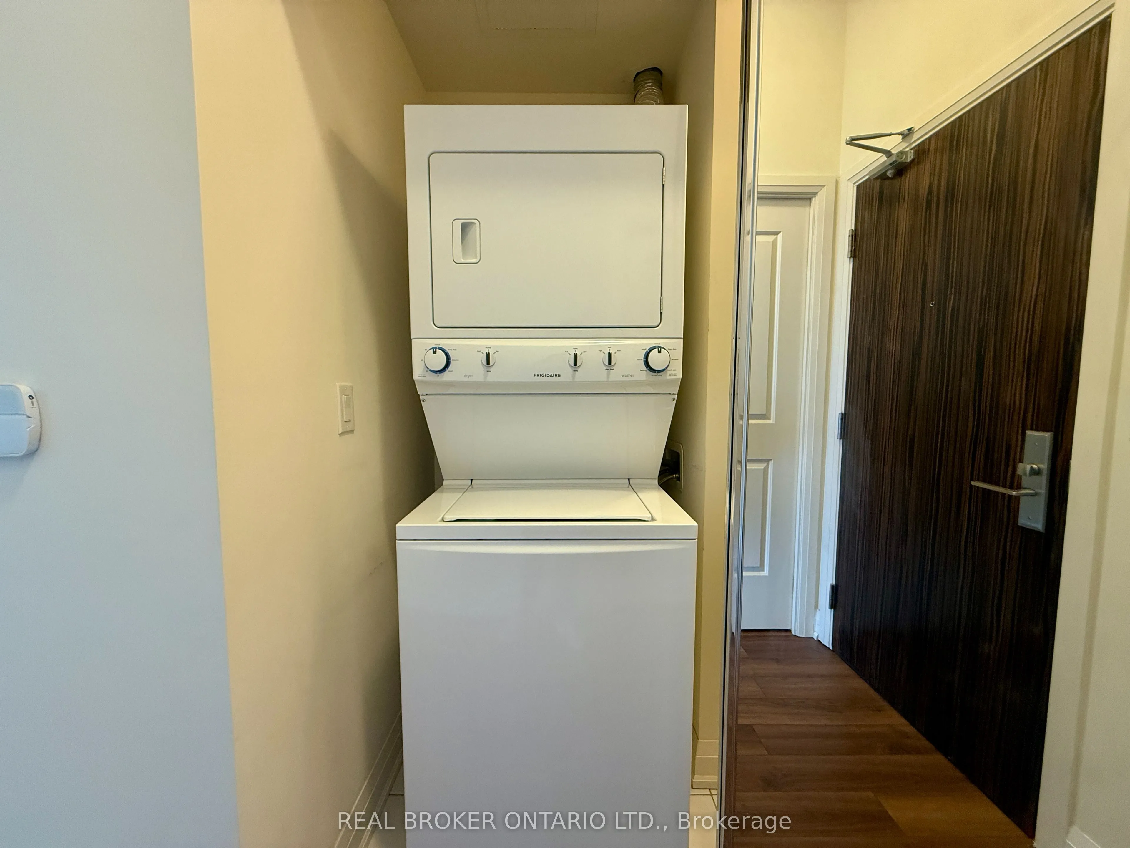 8763 Bayview Avenue, #716