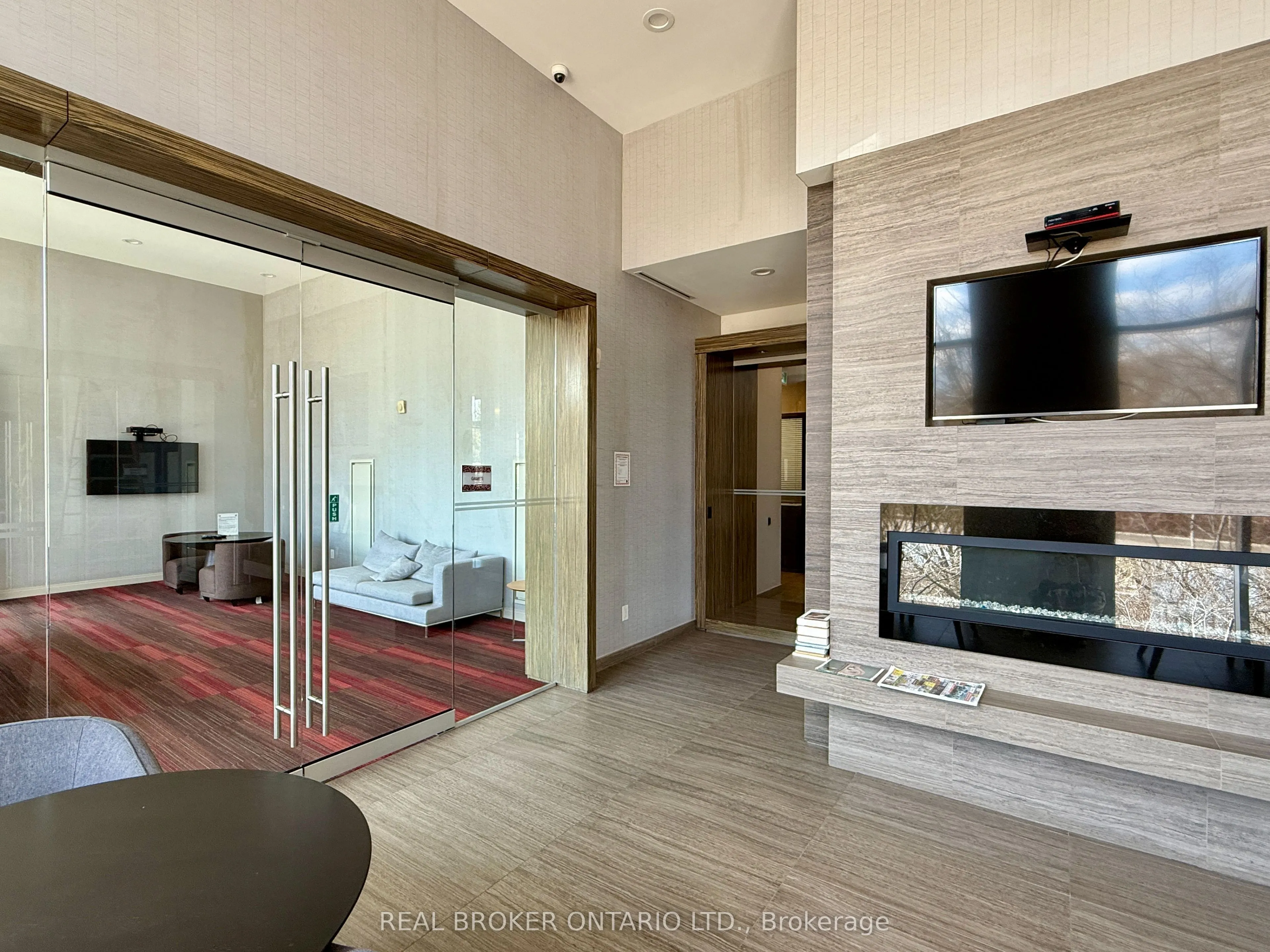 8763 Bayview Avenue, #716