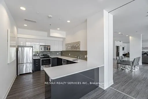 2900 Highway 7 Road, #2902