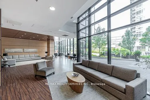 2900 Highway 7 Road, #2902