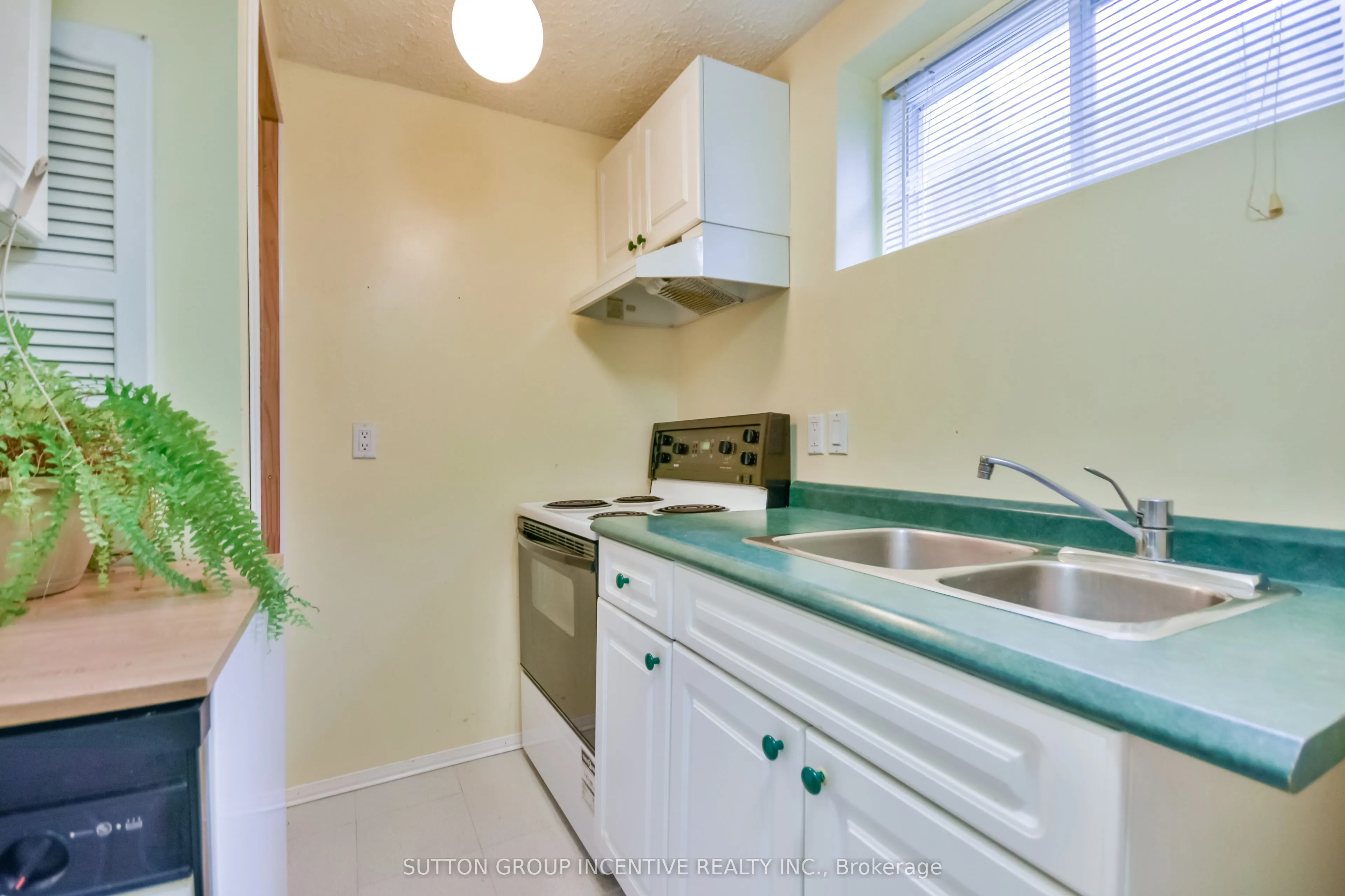 2276 Scythes Street