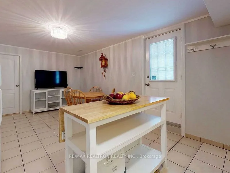 44 Addison Street, #Basement