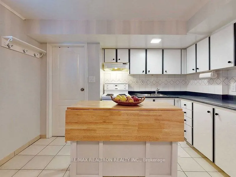 44 Addison Street, #Basement