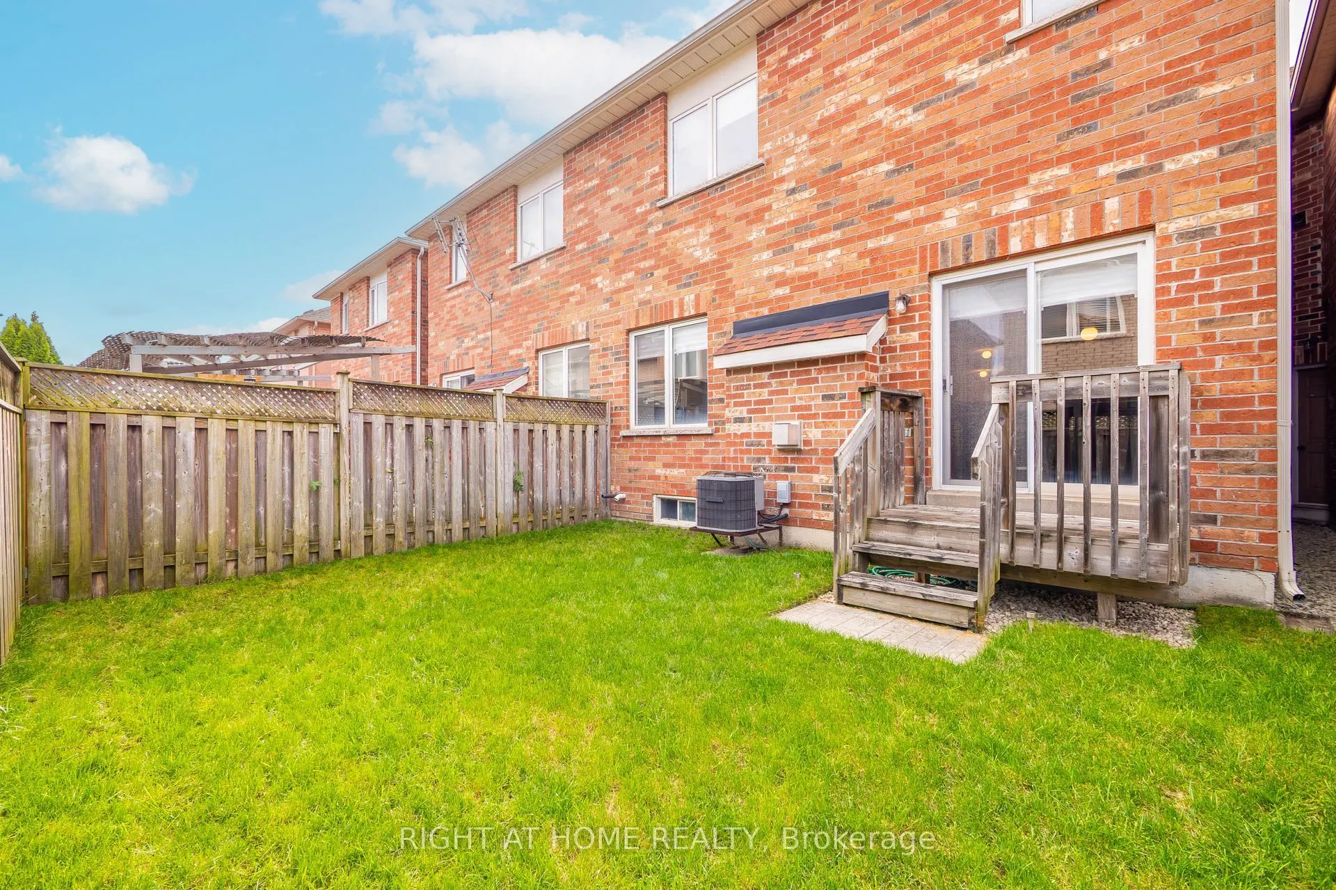 152 Westway Crescent