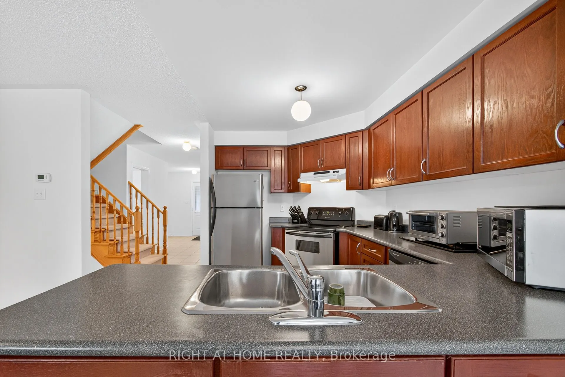 152 Westway Crescent