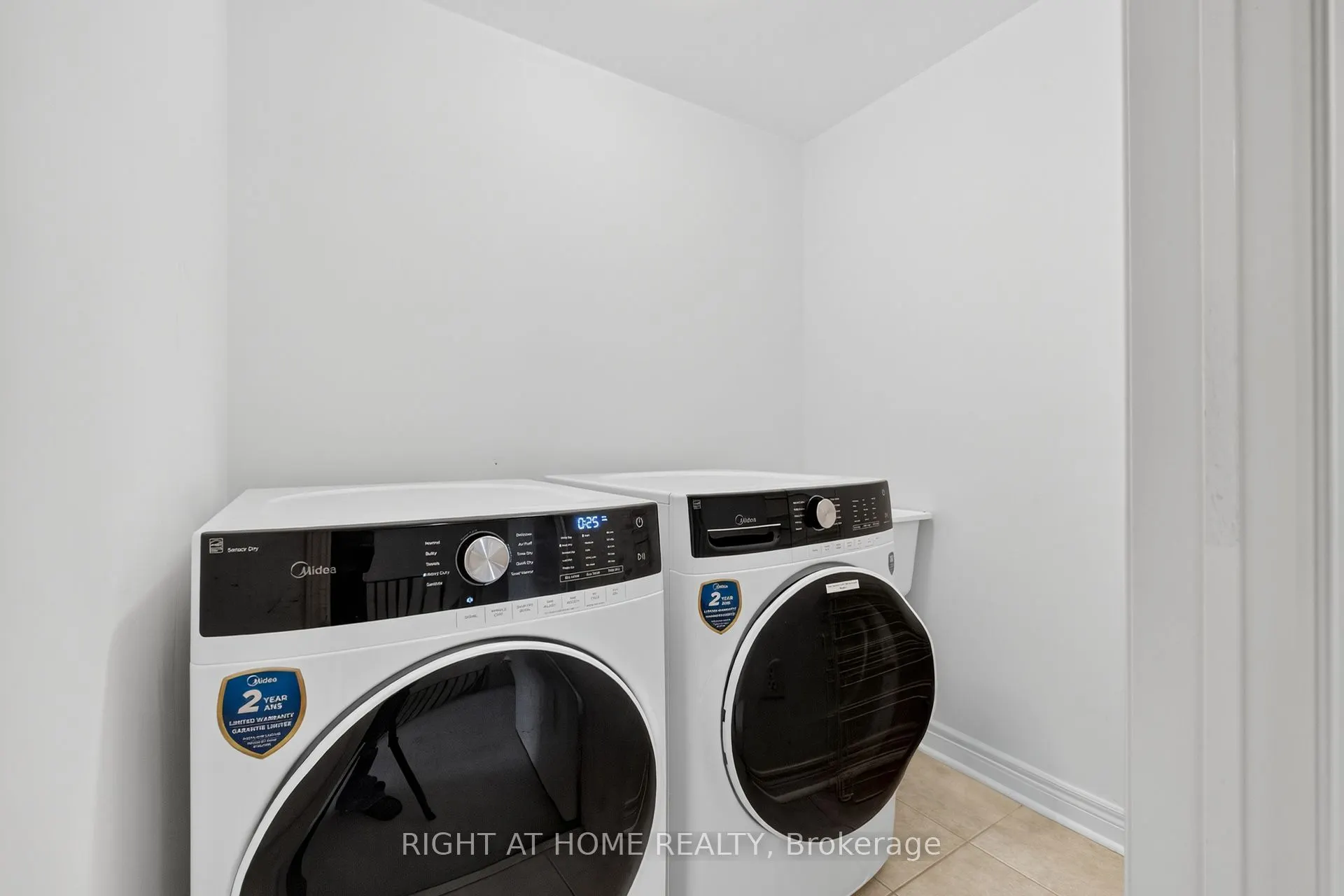 152 Westway Crescent