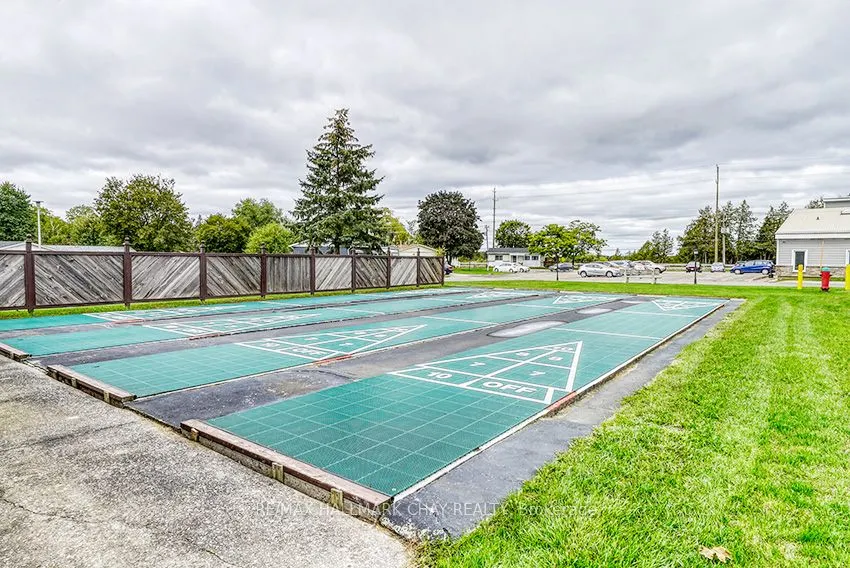 9 Locust Hill Court
