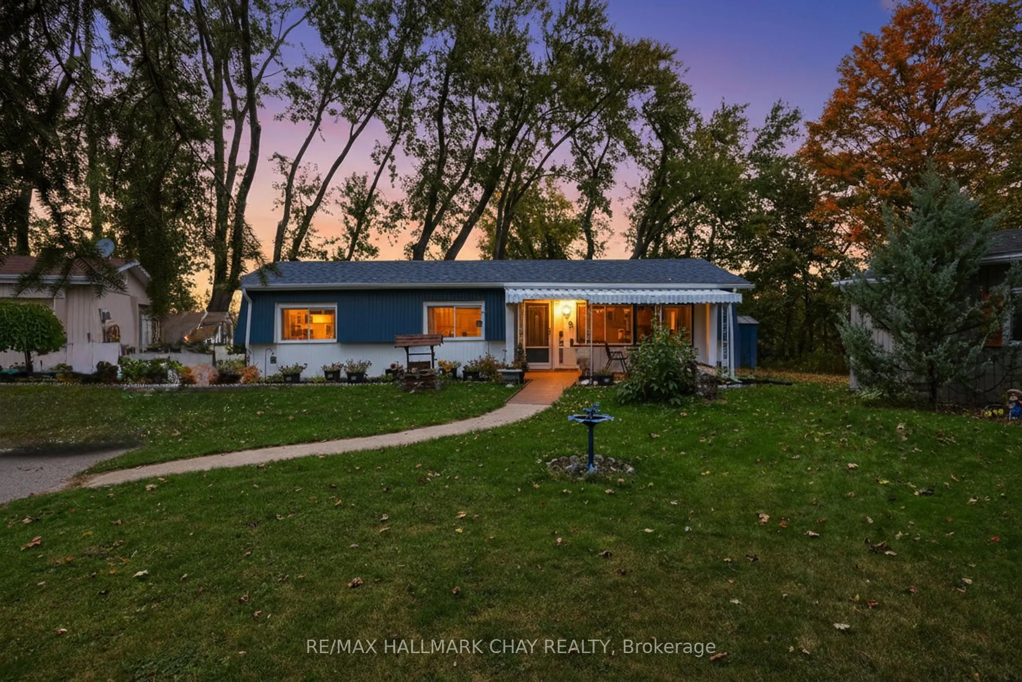 9 Locust Hill Court