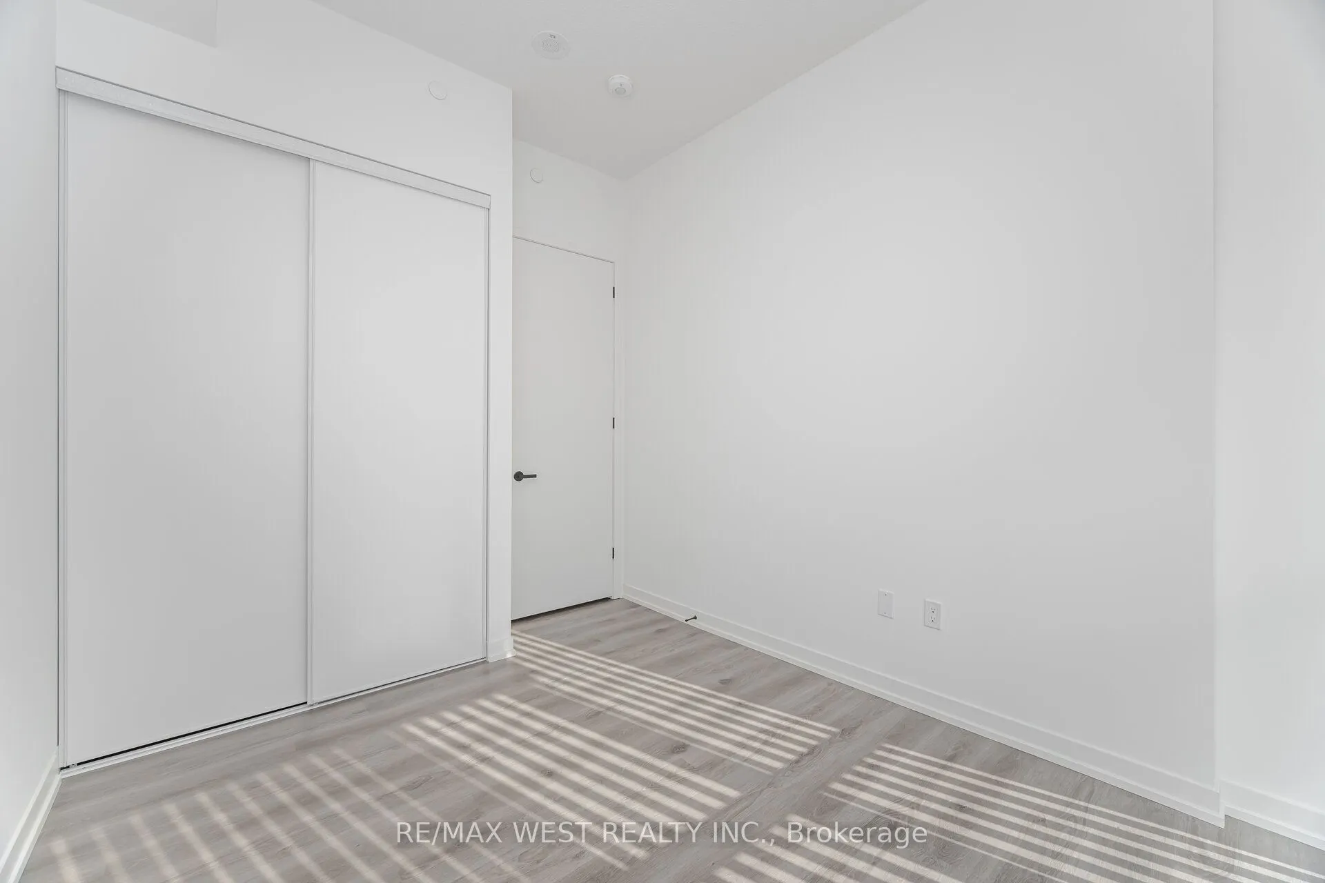 28 Interchange Way, #106