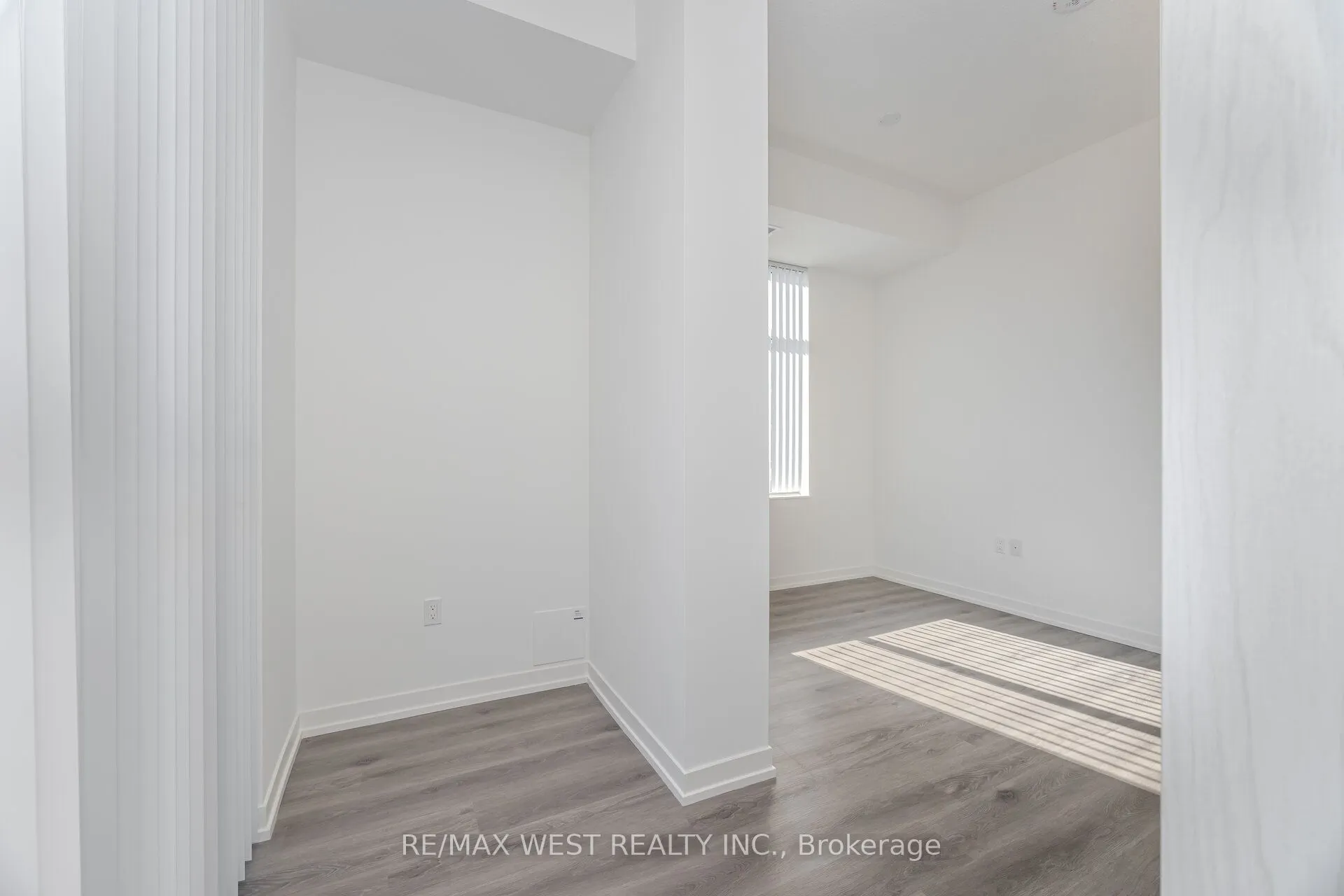 28 Interchange Way, #106