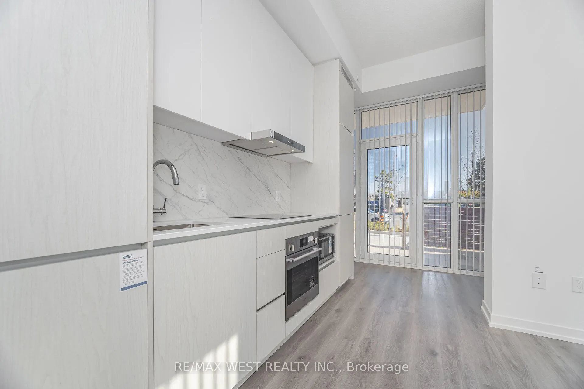 28 Interchange Way, #106
