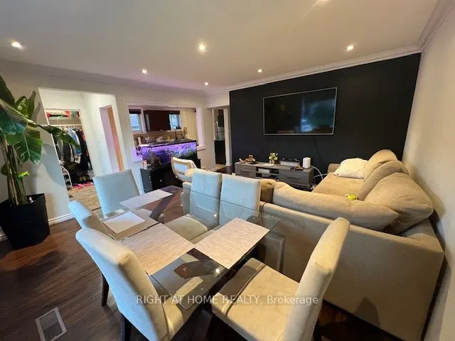 236 Silverbirch Drive