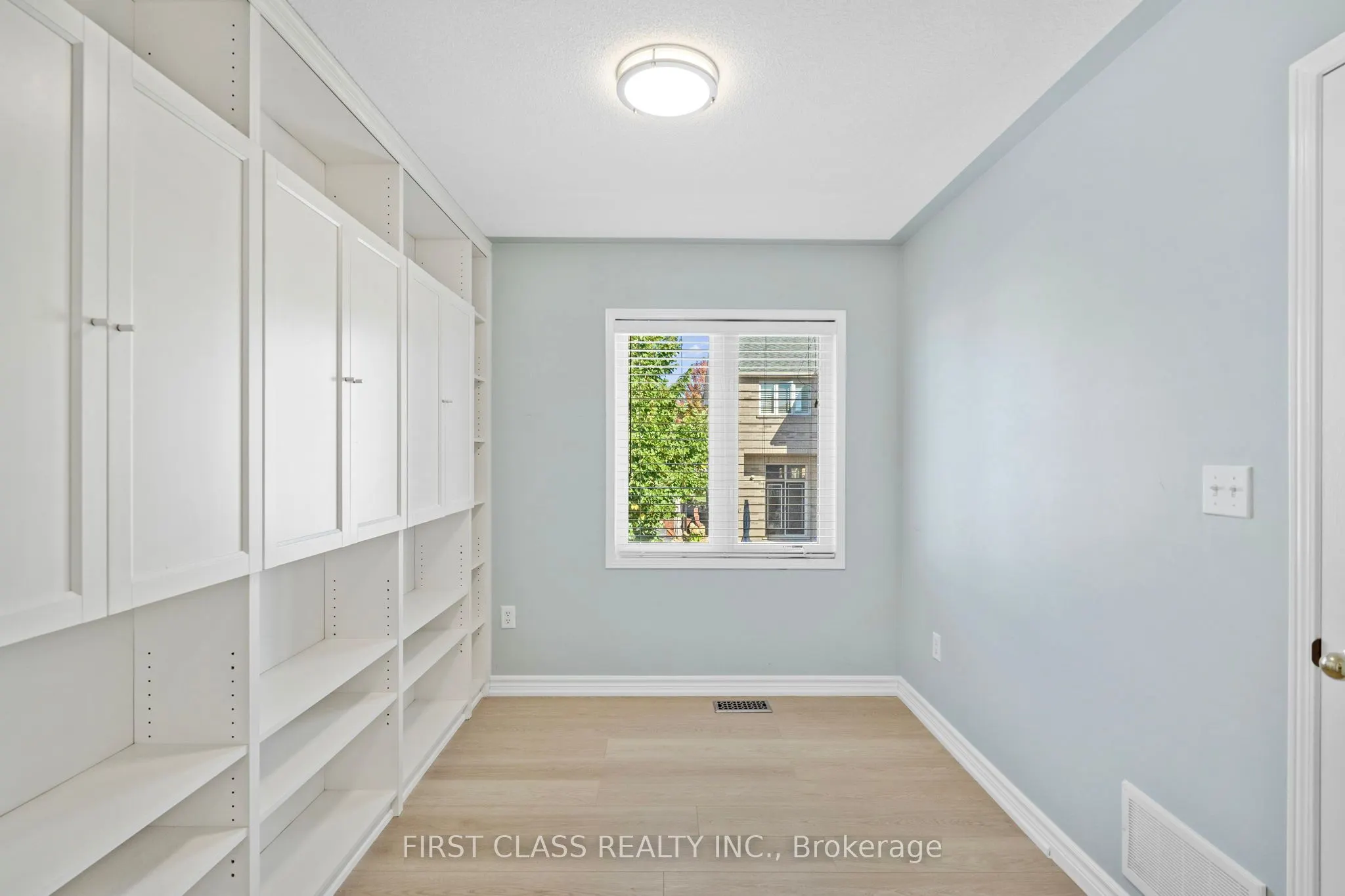 496 White's Hill Avenue, #Coach House