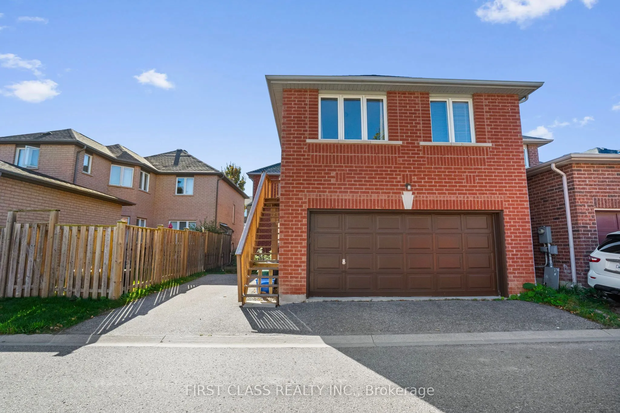 496 White's Hill Avenue, #Coach House