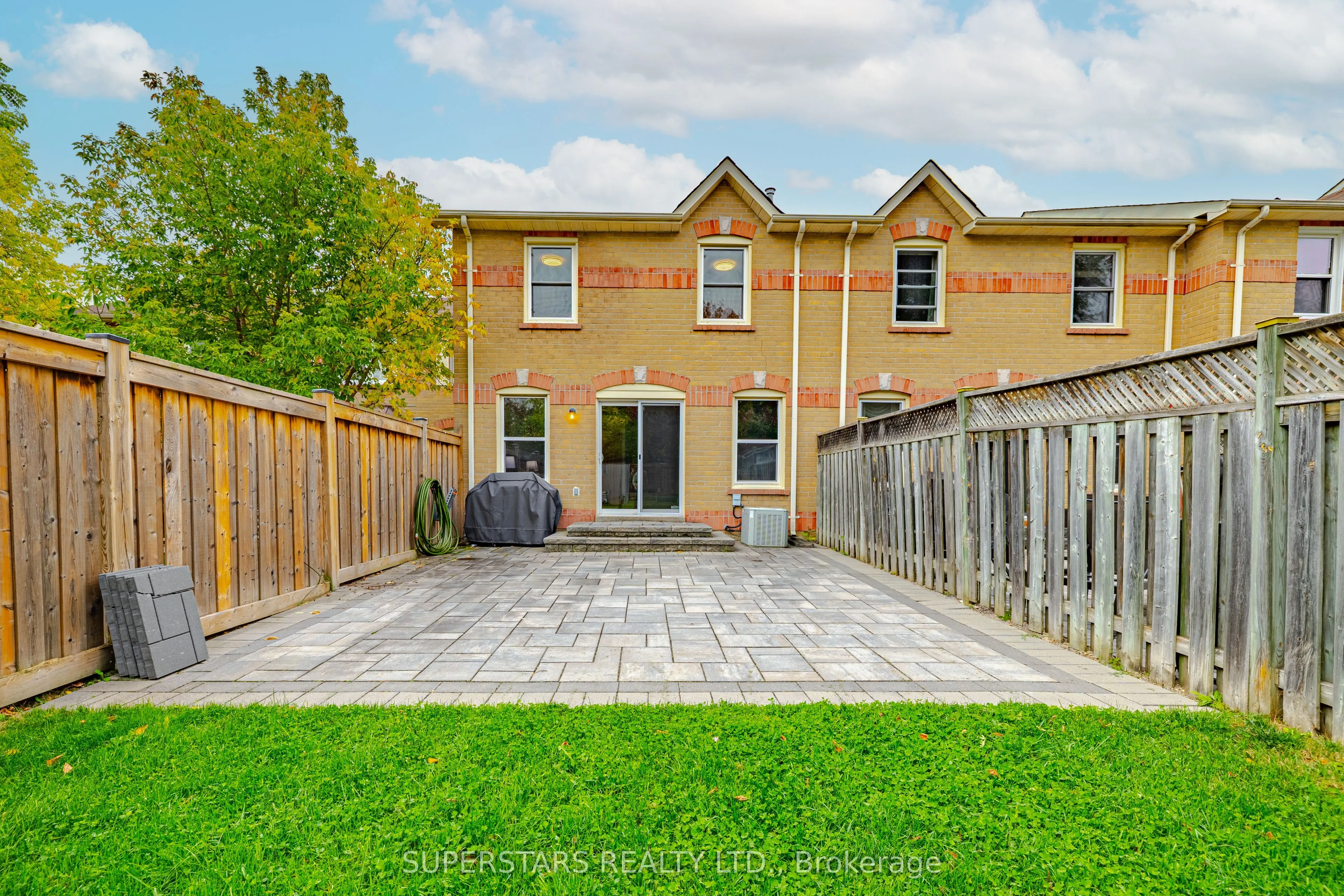 7 Steepleview Crescent