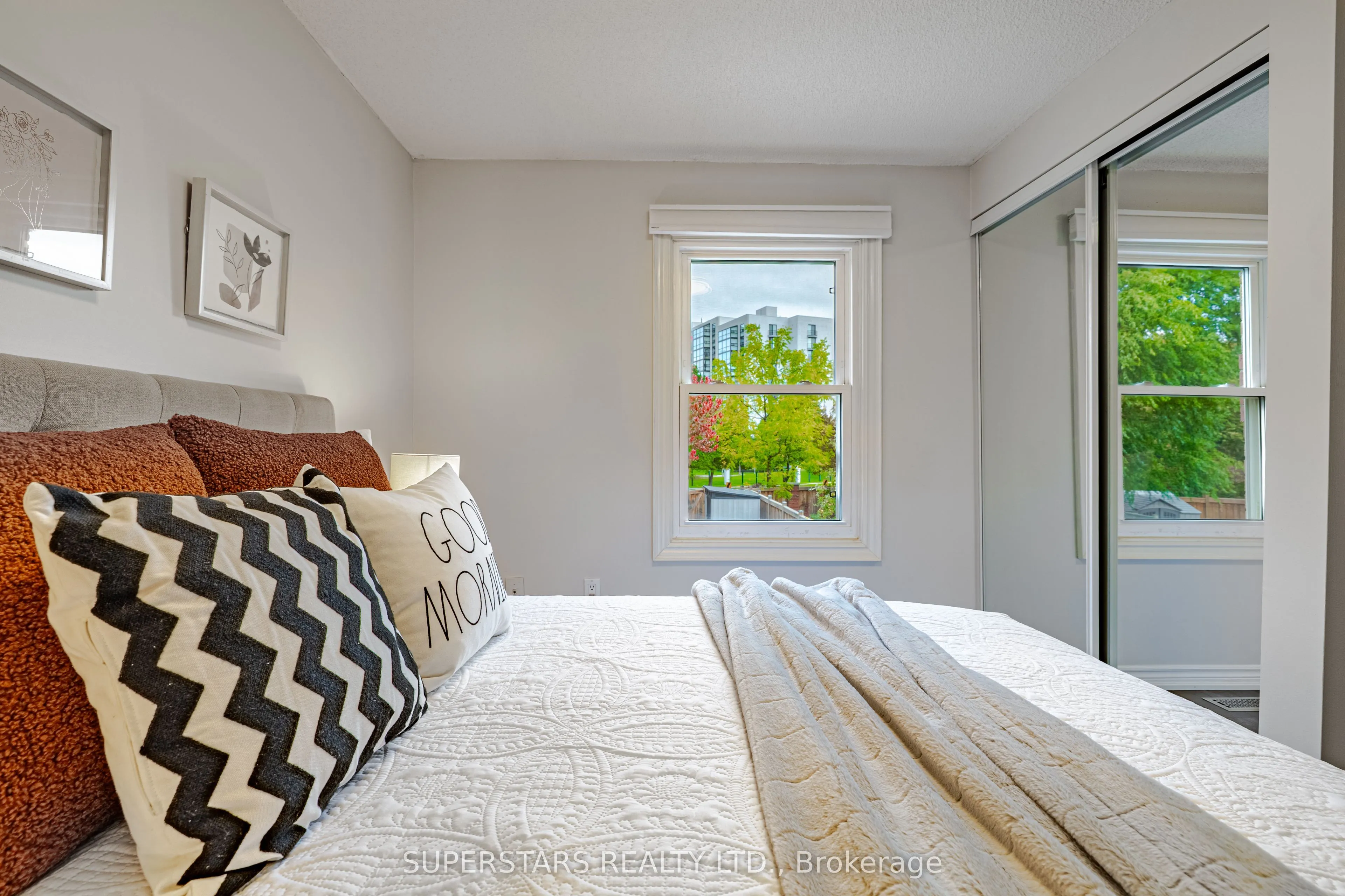 7 Steepleview Crescent