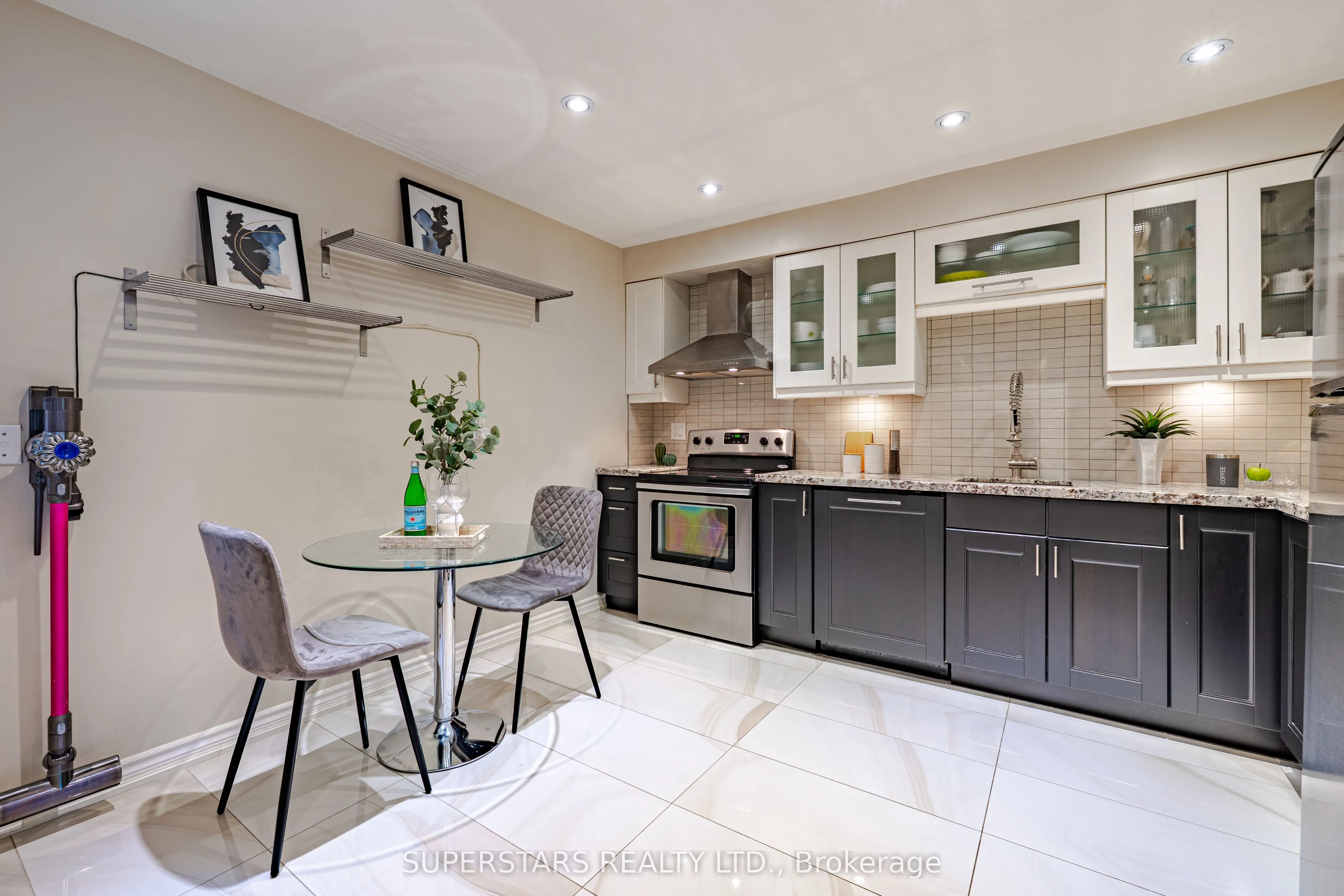 7 Steepleview Crescent
