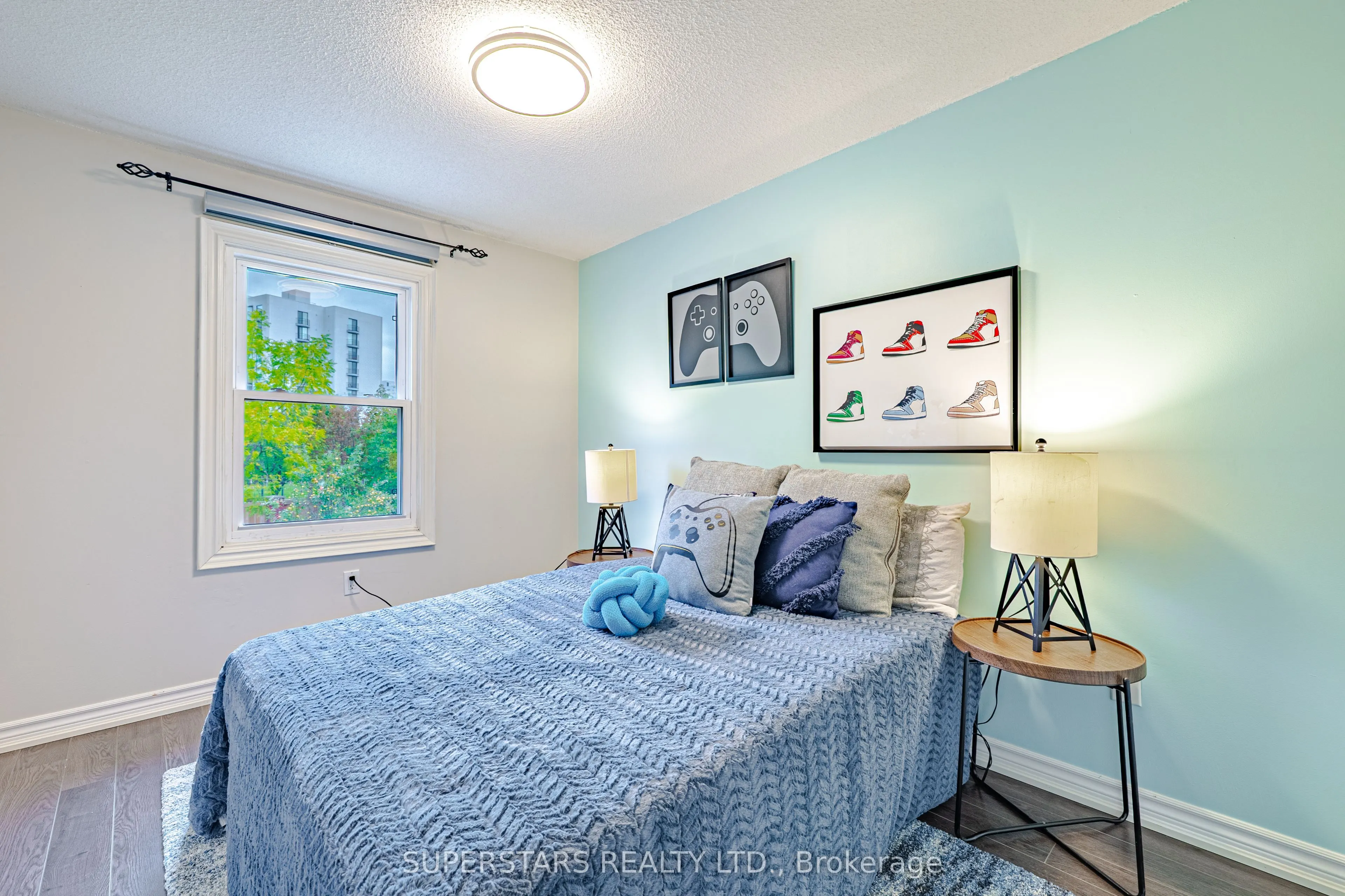 7 Steepleview Crescent