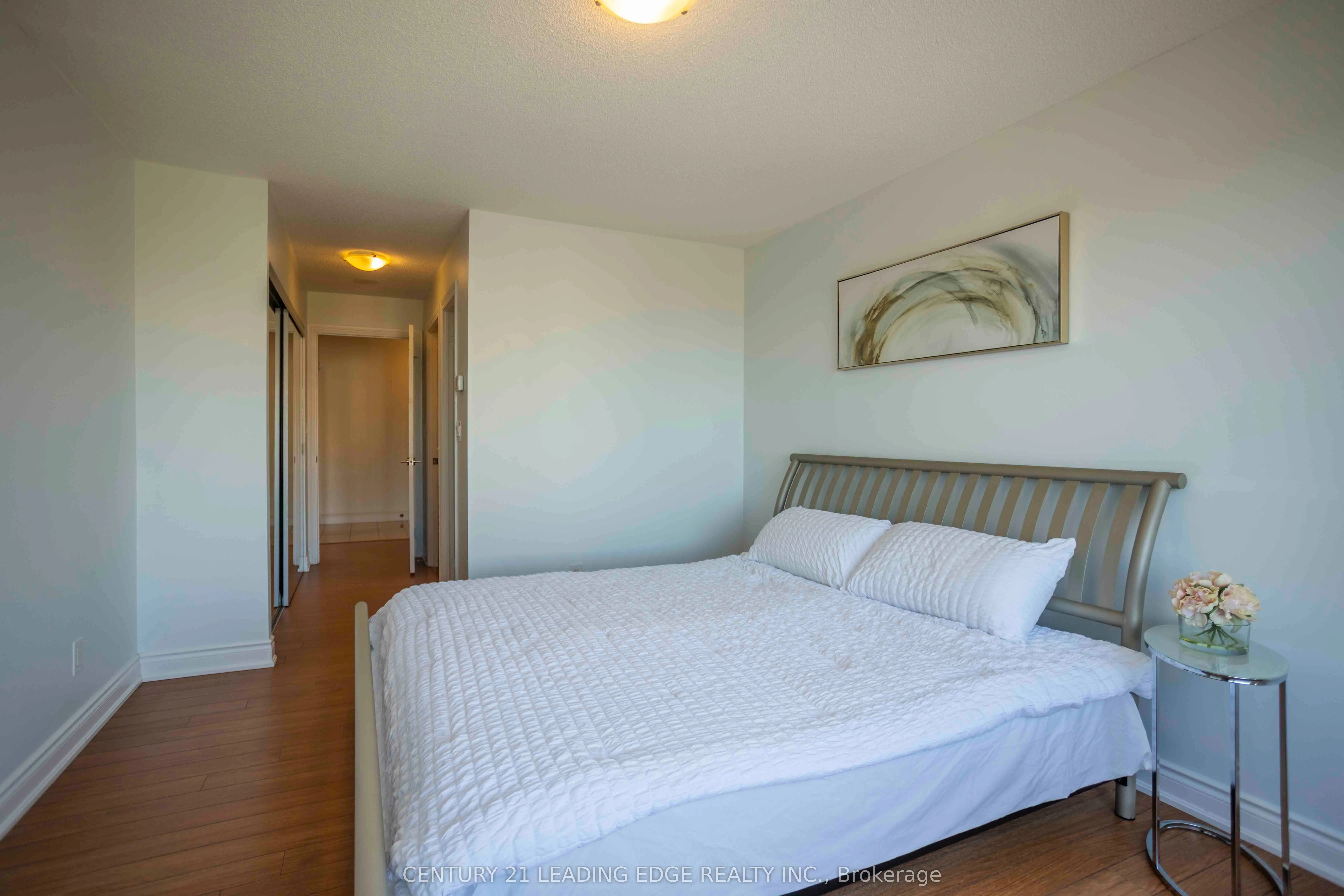 233 South Park Road, #1011