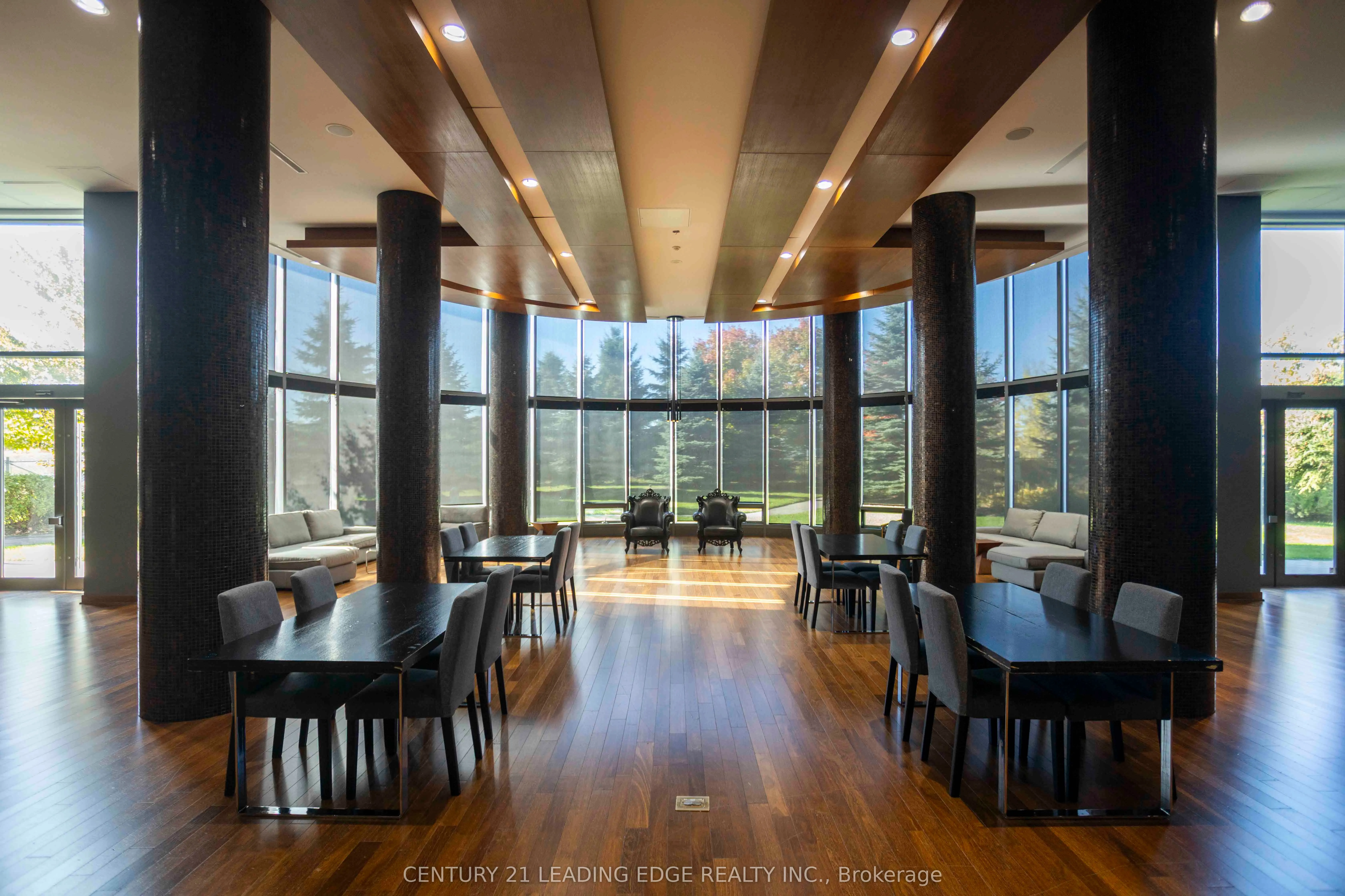 233 South Park Road, #1011
