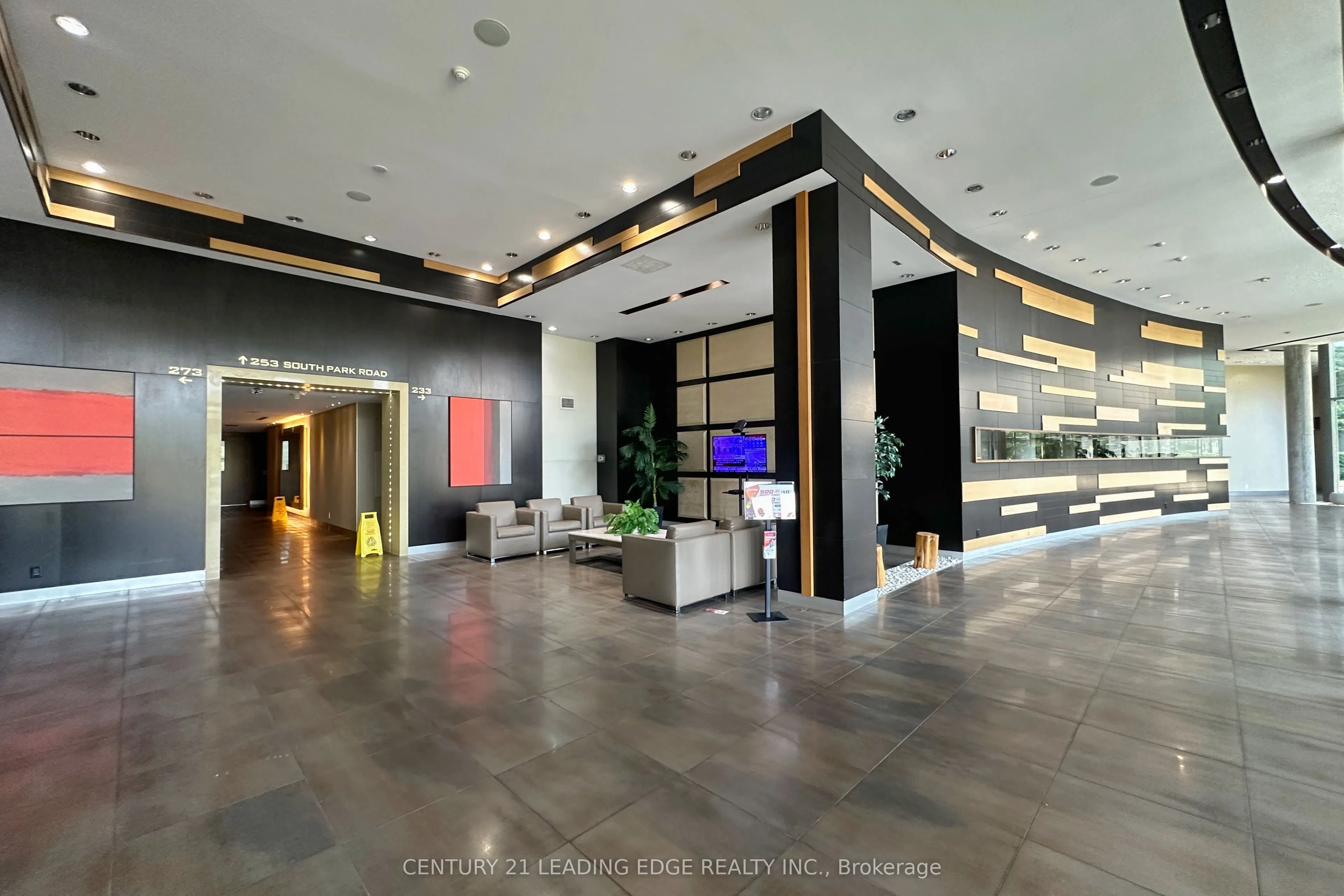 233 South Park Road, #1011